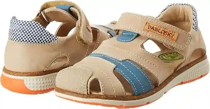 Sandalia con talón