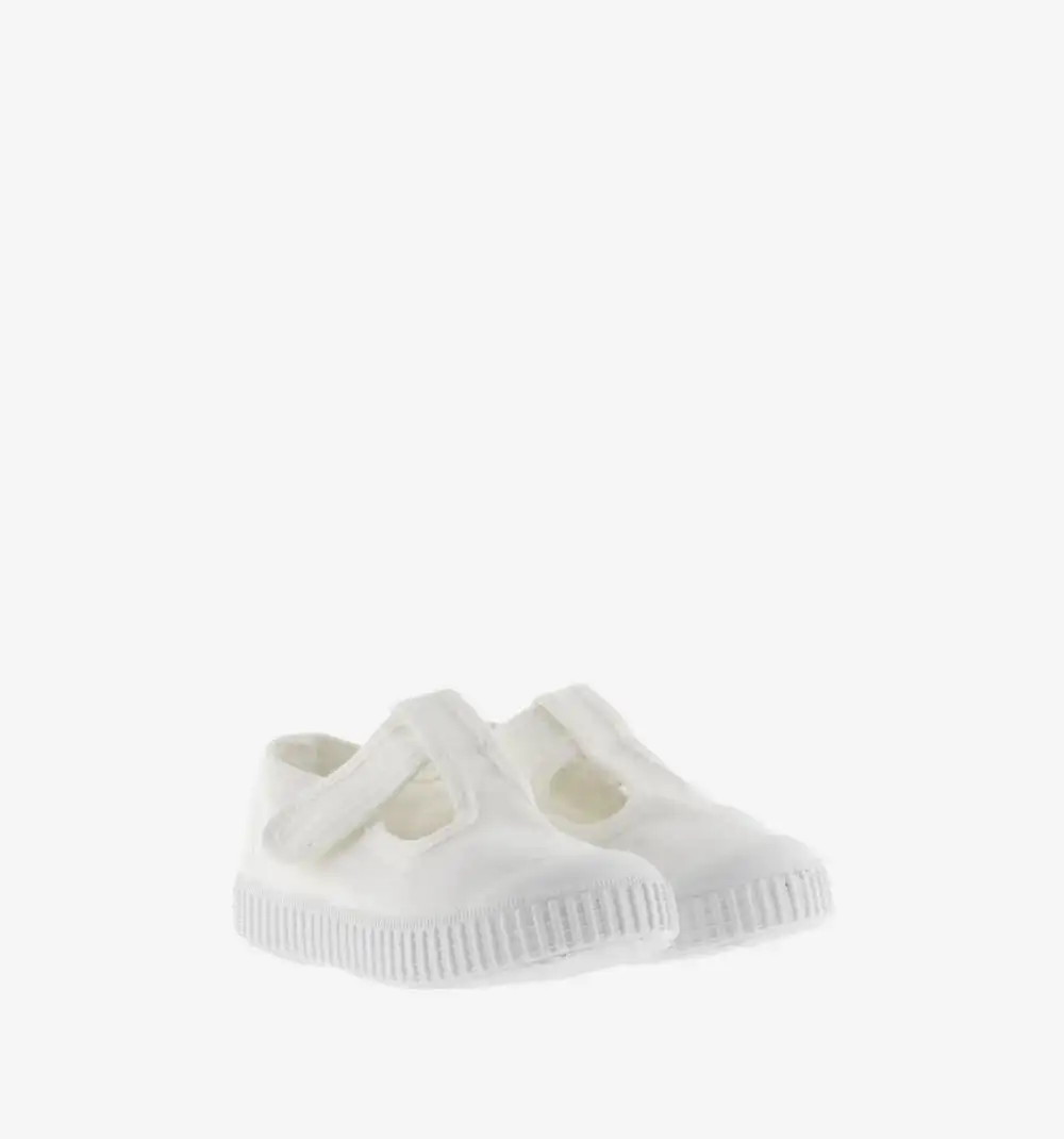 White canvas sandal