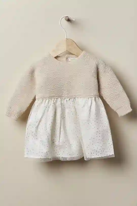 Vestido de punto y tul