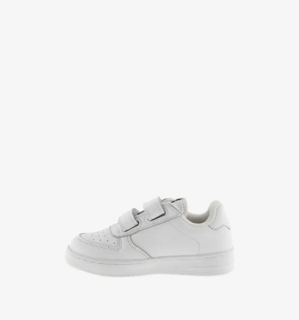 White sports sneakers - Image 4