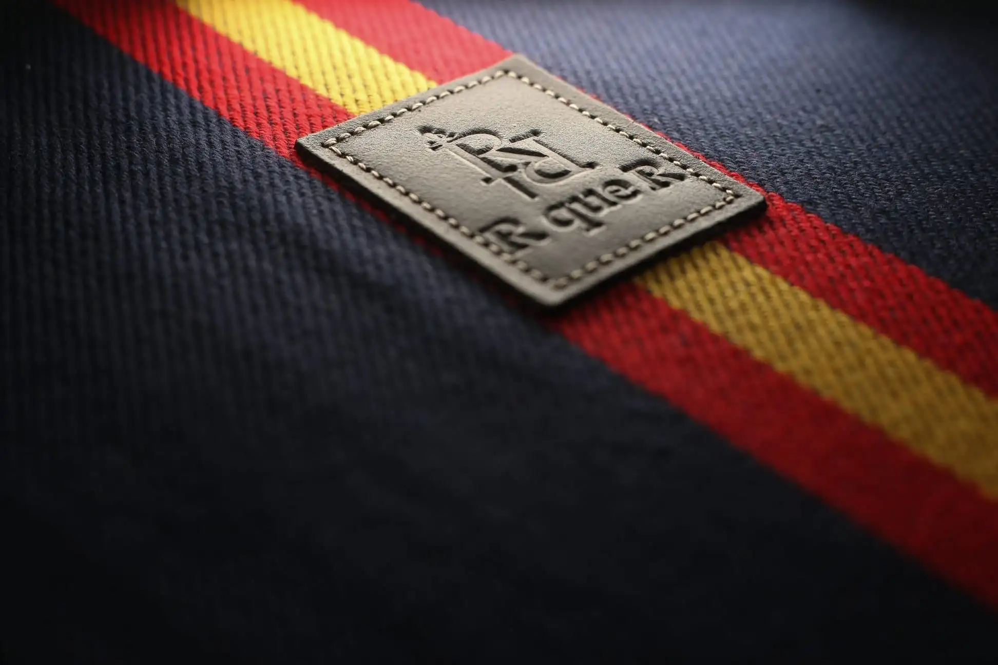Navy blue bullfighting pad with flag of Spain - Image 2