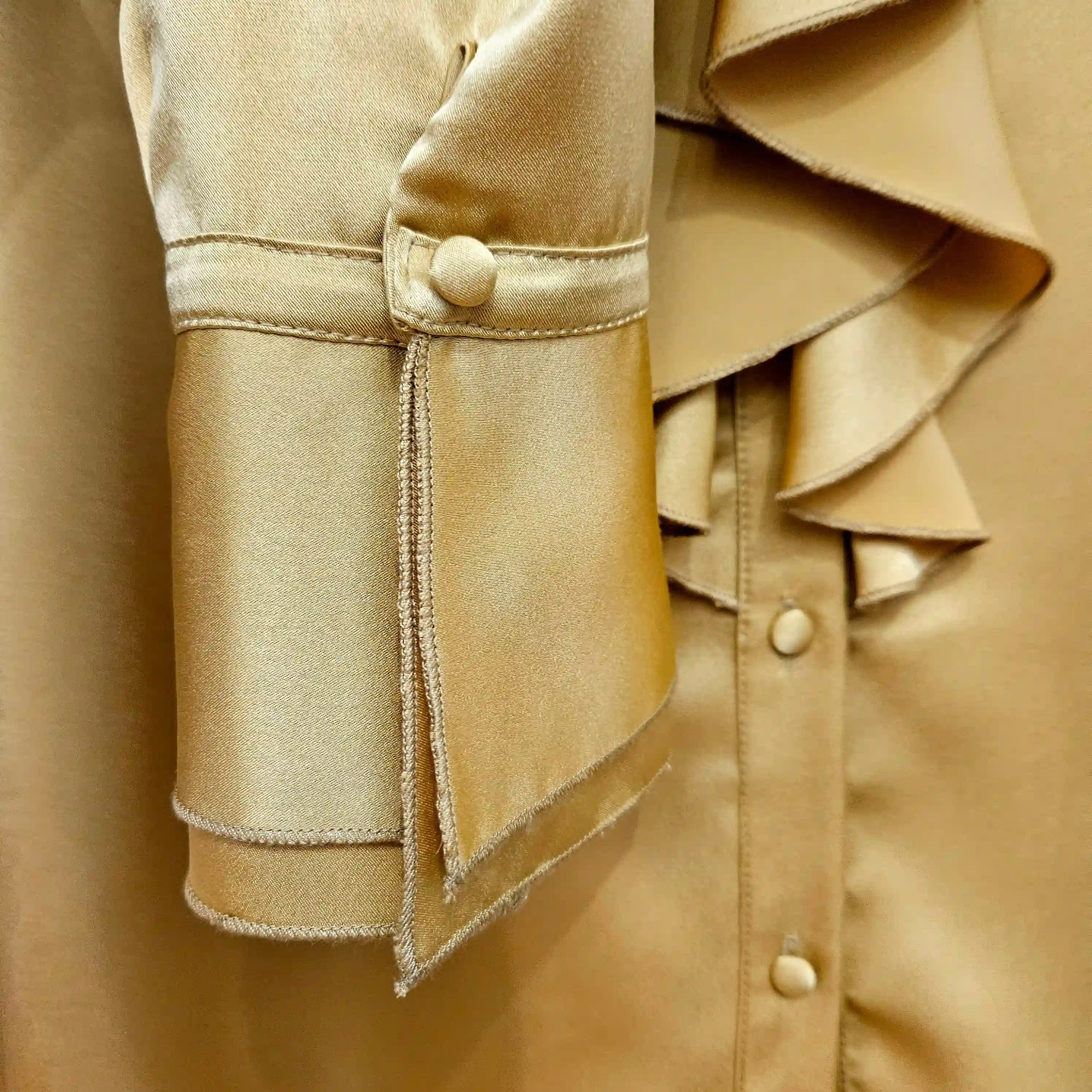 Camisa Bastilla Oro