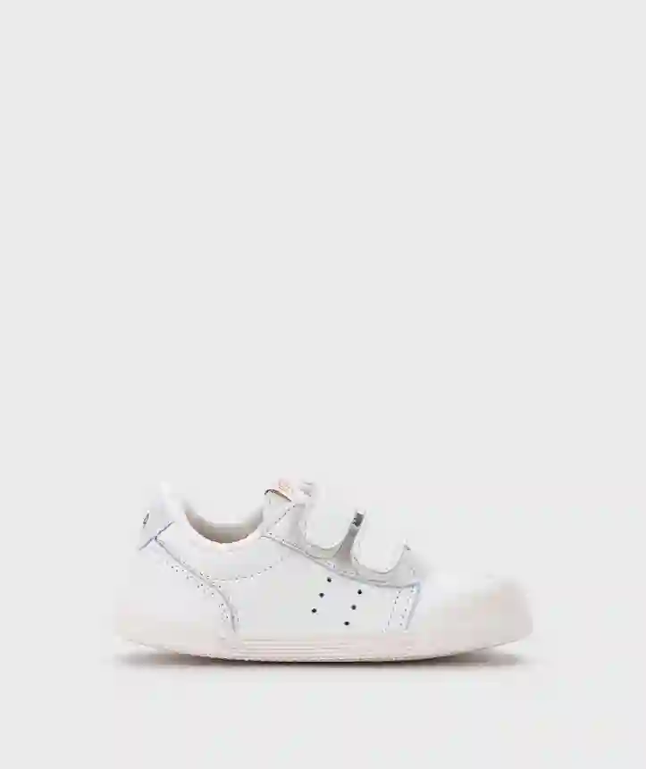Deportiva respetuosa piel TENNIS blanca. Tallas 20 a 32.