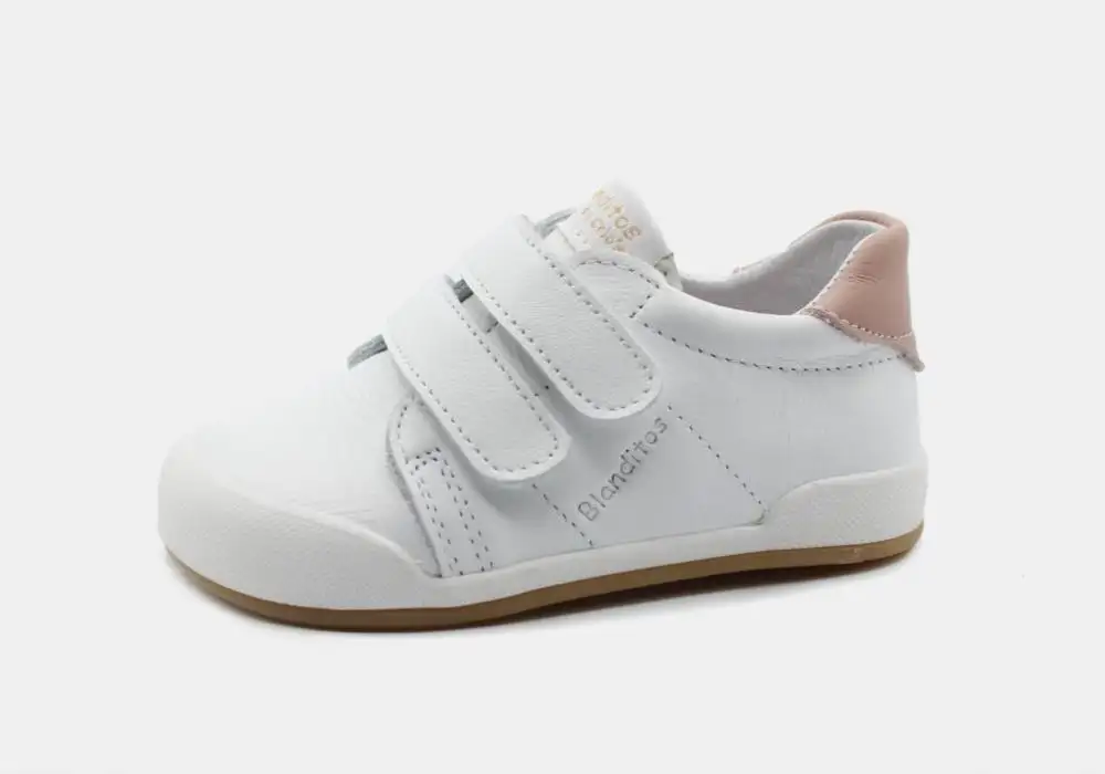 Zapatilla de piel blanco-rosa con velcros. Tallas 18 a 26.