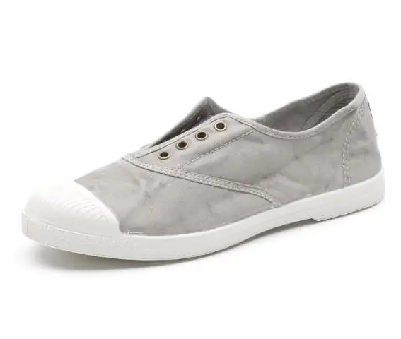 Zapatilla de lona gris claro (670) con elástico y puntera de goma Natural World. Tallas 35 a 41.