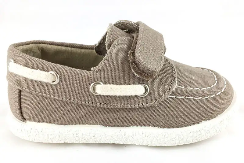 Nautico con Velcro en Pique Beig. Tallas 20 a 32.