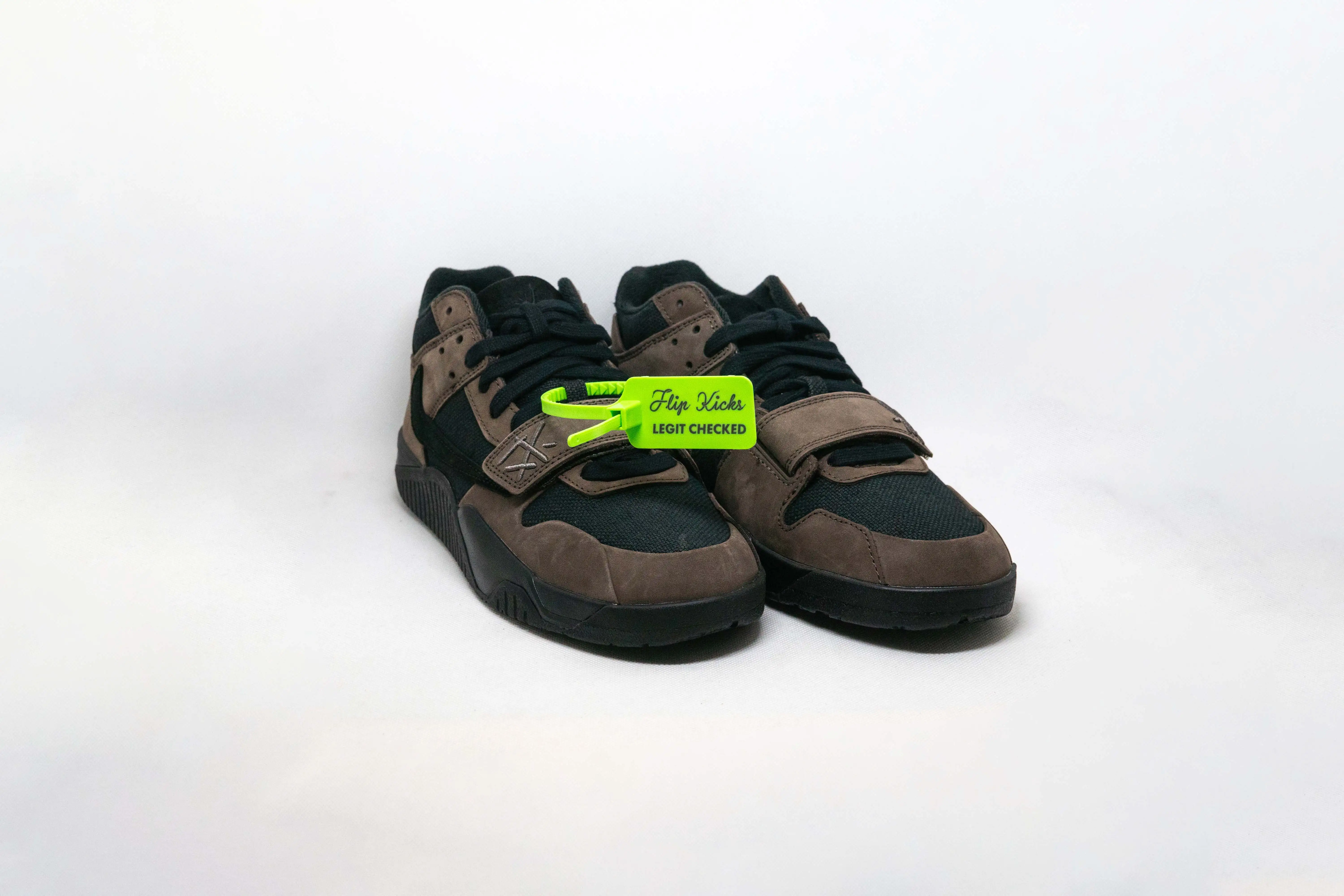 Jordan JUMPMAN JACK TR TRAVIS SCOTT MOCA OSCURO - Imagen 2