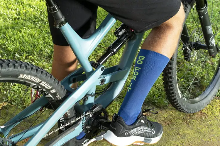 Running Blue Running Socks Man - Image 3