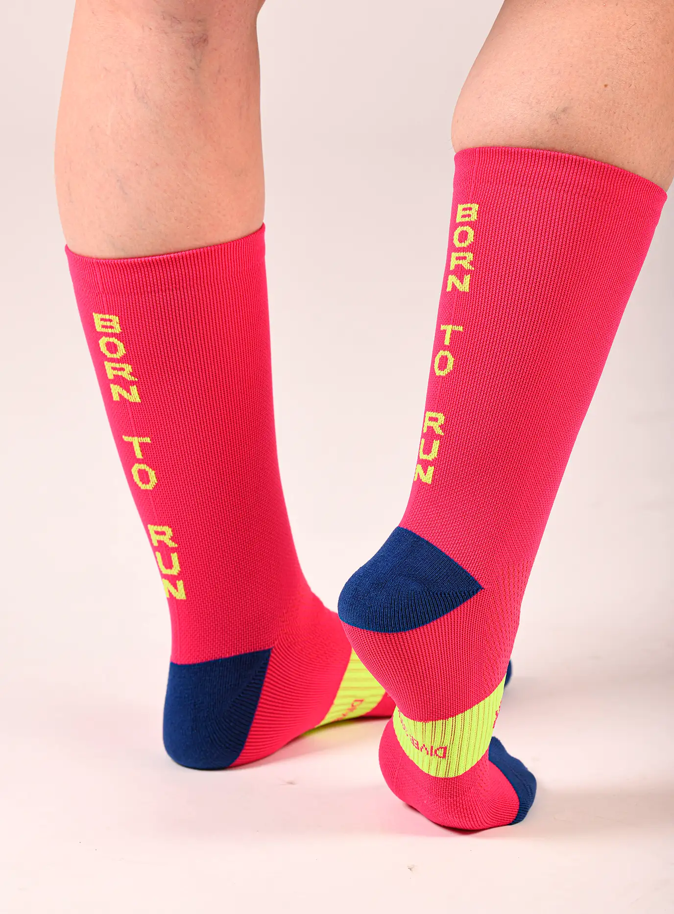 Running Fuchsia Women Running socks - Image 3