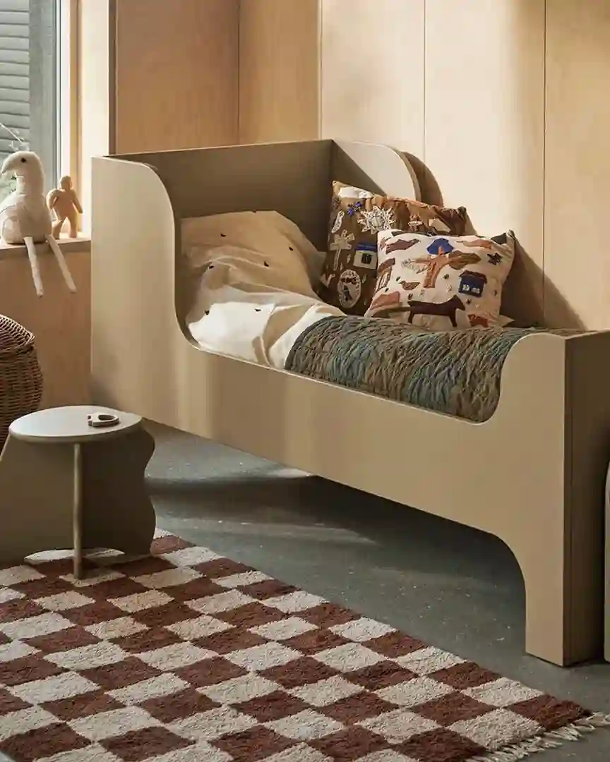 Children's bed