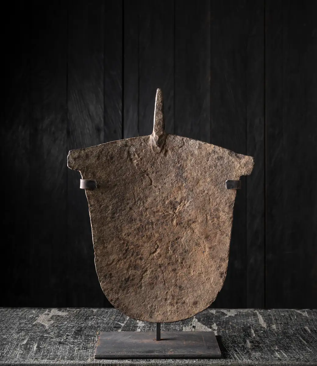 Ancient African shields - Image 2