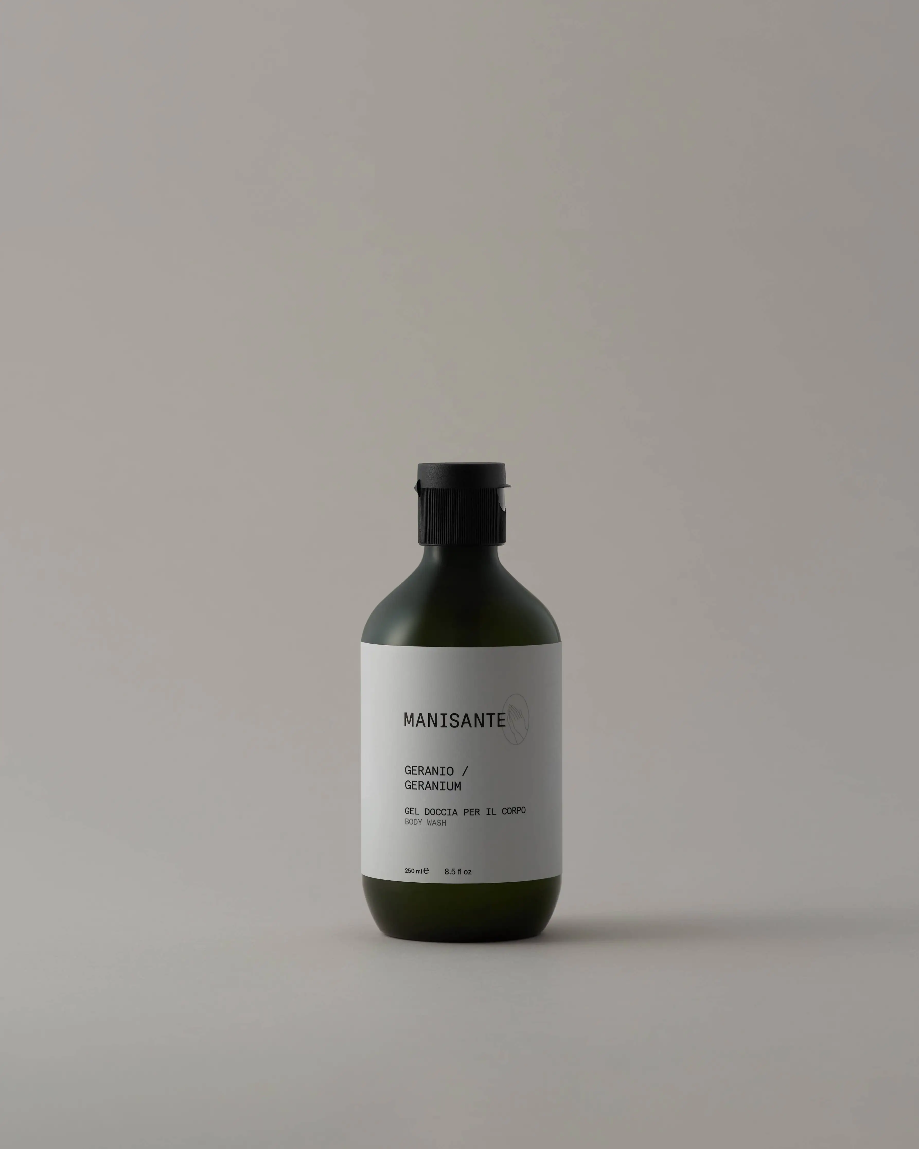 Shower gel with fragrance of geranium, bergamot and mandarin.