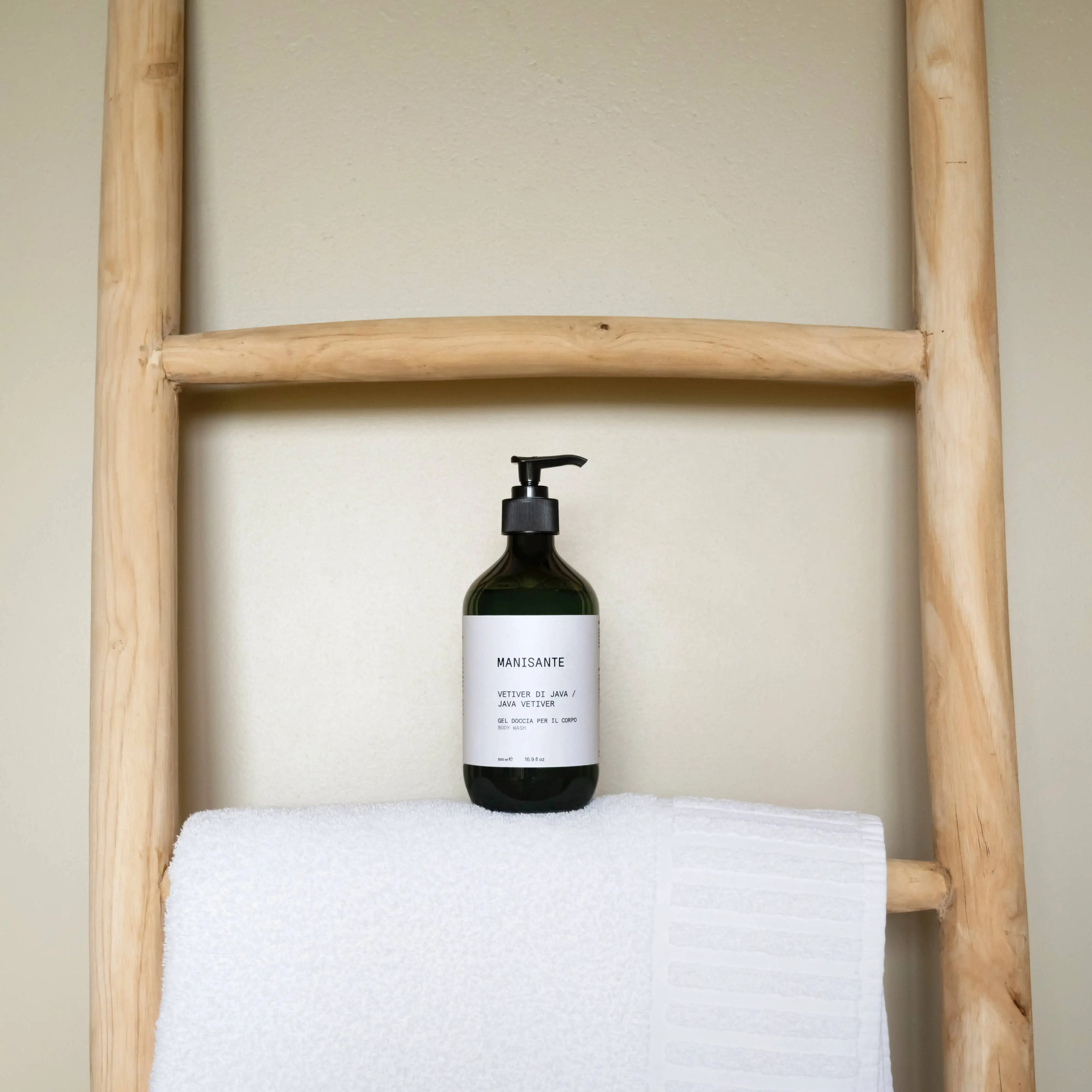 Vegan body shower gel with Pomelo, Neroli, Geranio and Vetive de Java - Image 3