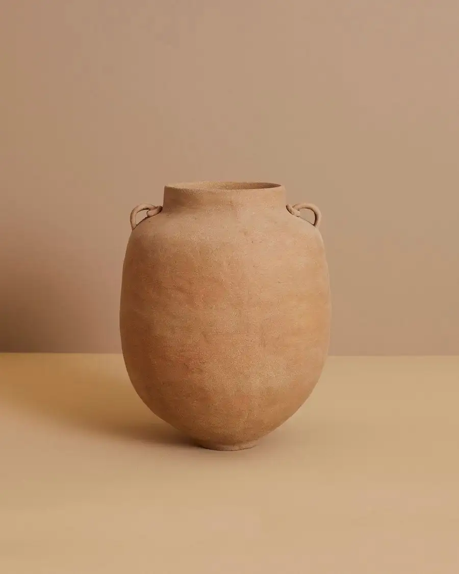 Marta Bonilla's Terracotta vase