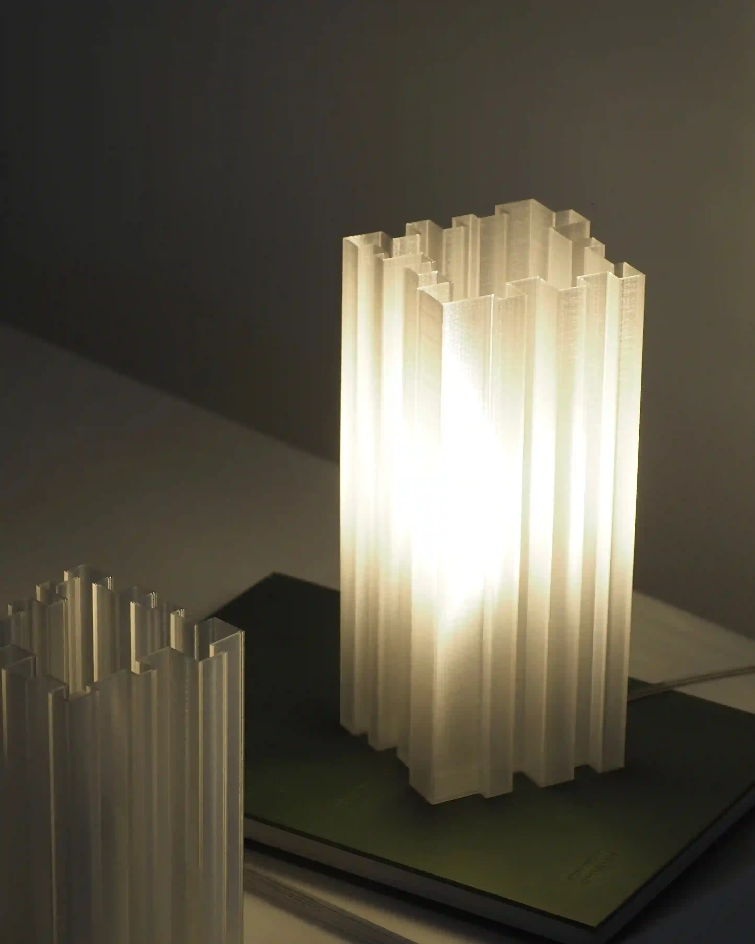 "Orgue" minimalist table lamp