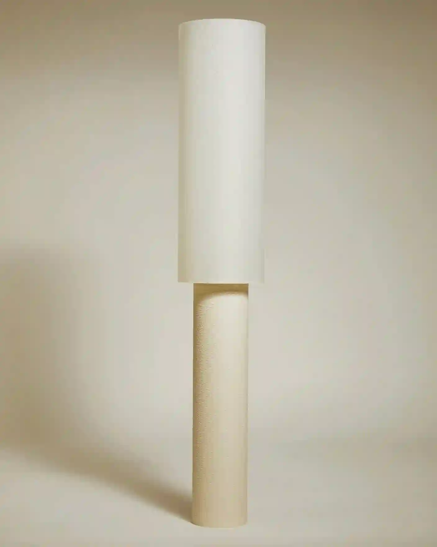Minimalist soil lamp