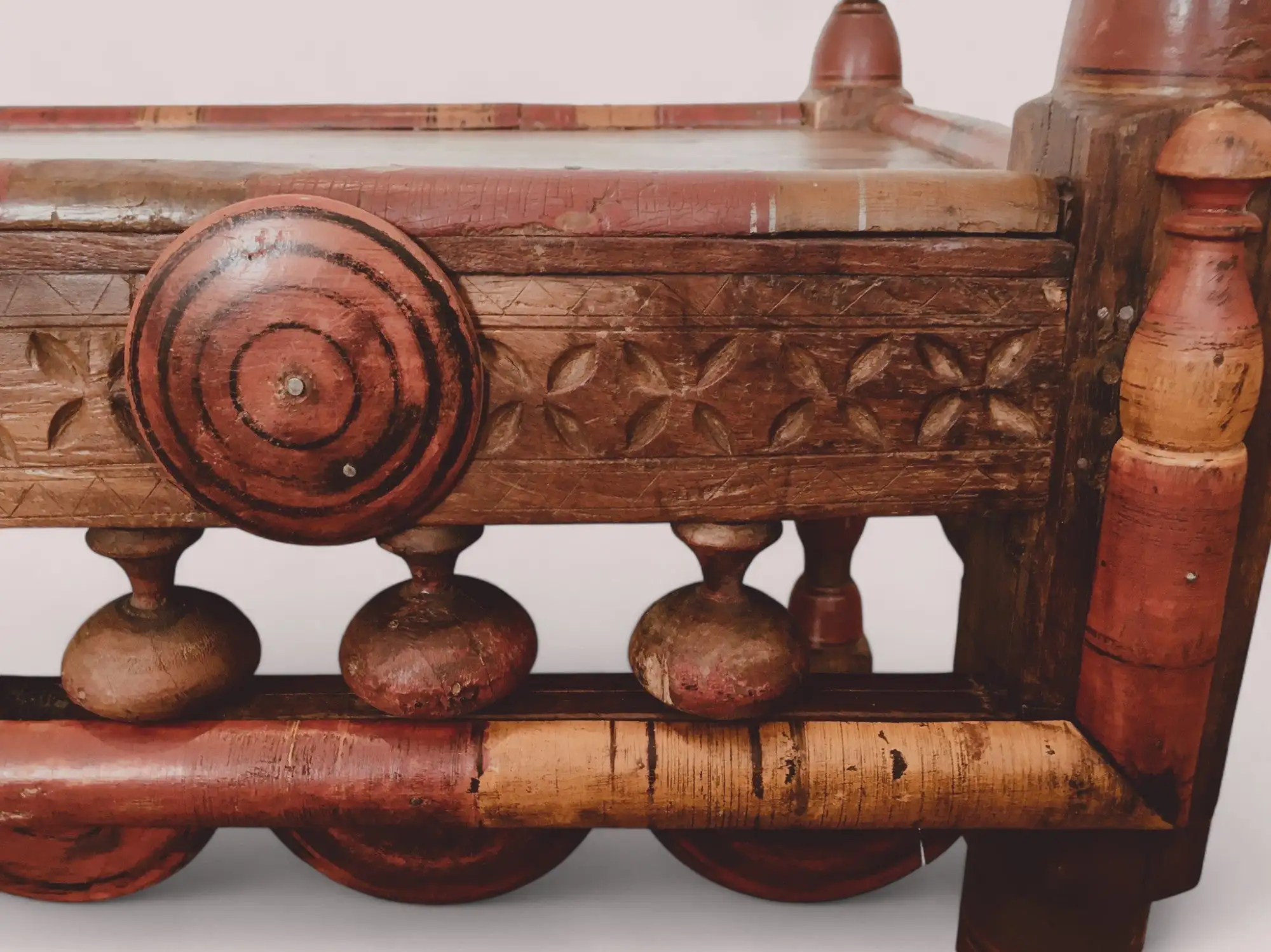 Afghanistan artisanal table - Image 2
