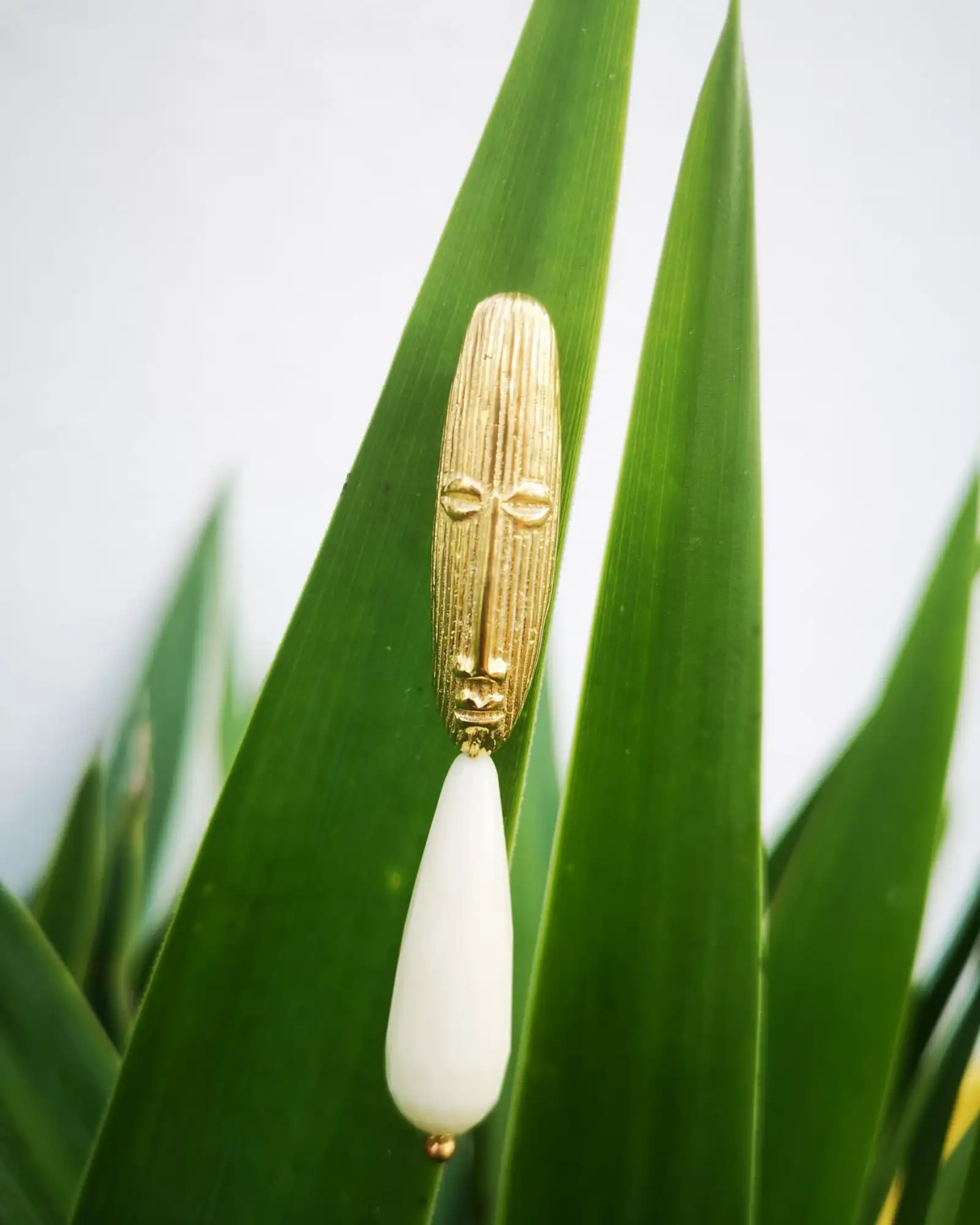 Pendientes dorados largos - Imagen 2