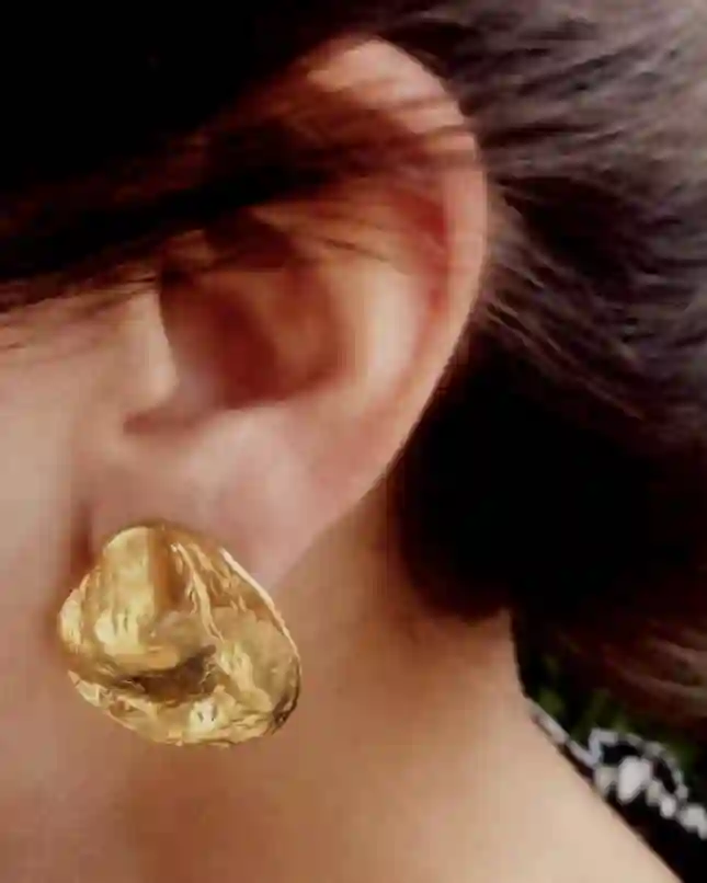 Modern gold earrings