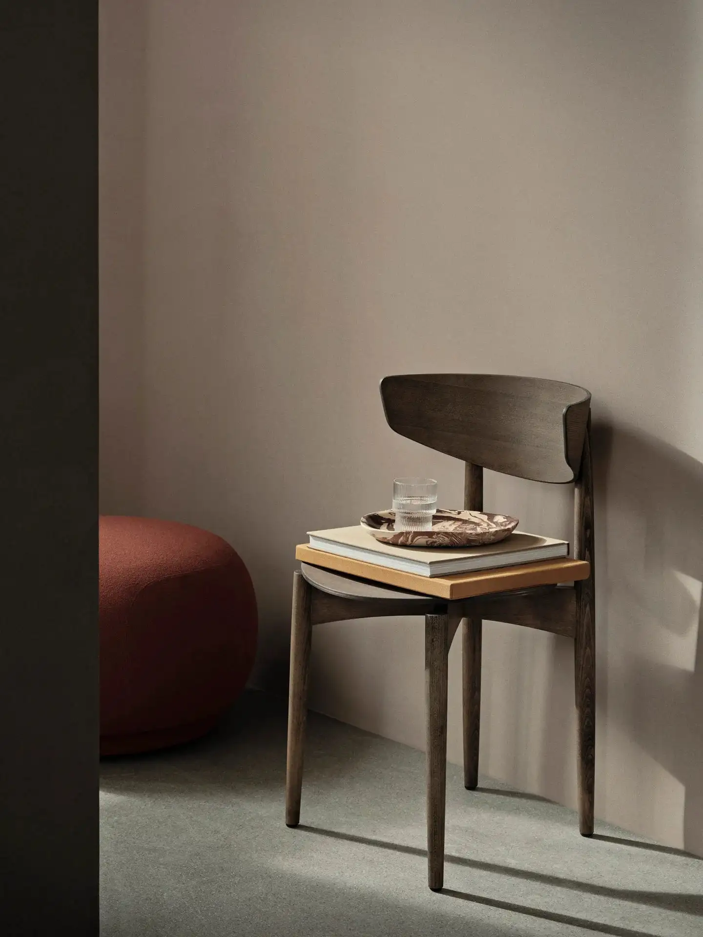 Wooden chair - Image 2