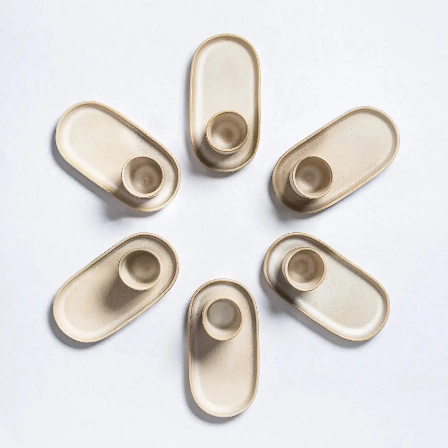 Tazas de café pequeñas con platillos - Imagen 2