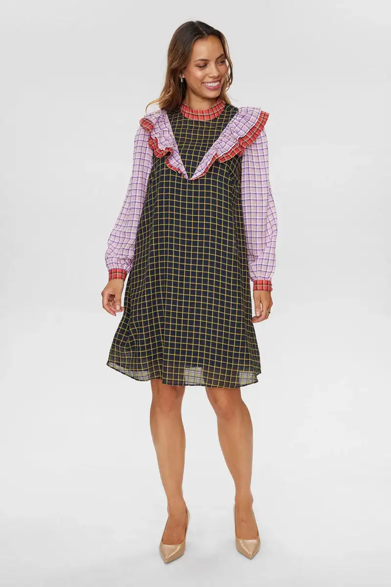 Short pink picture dress - Image 3
