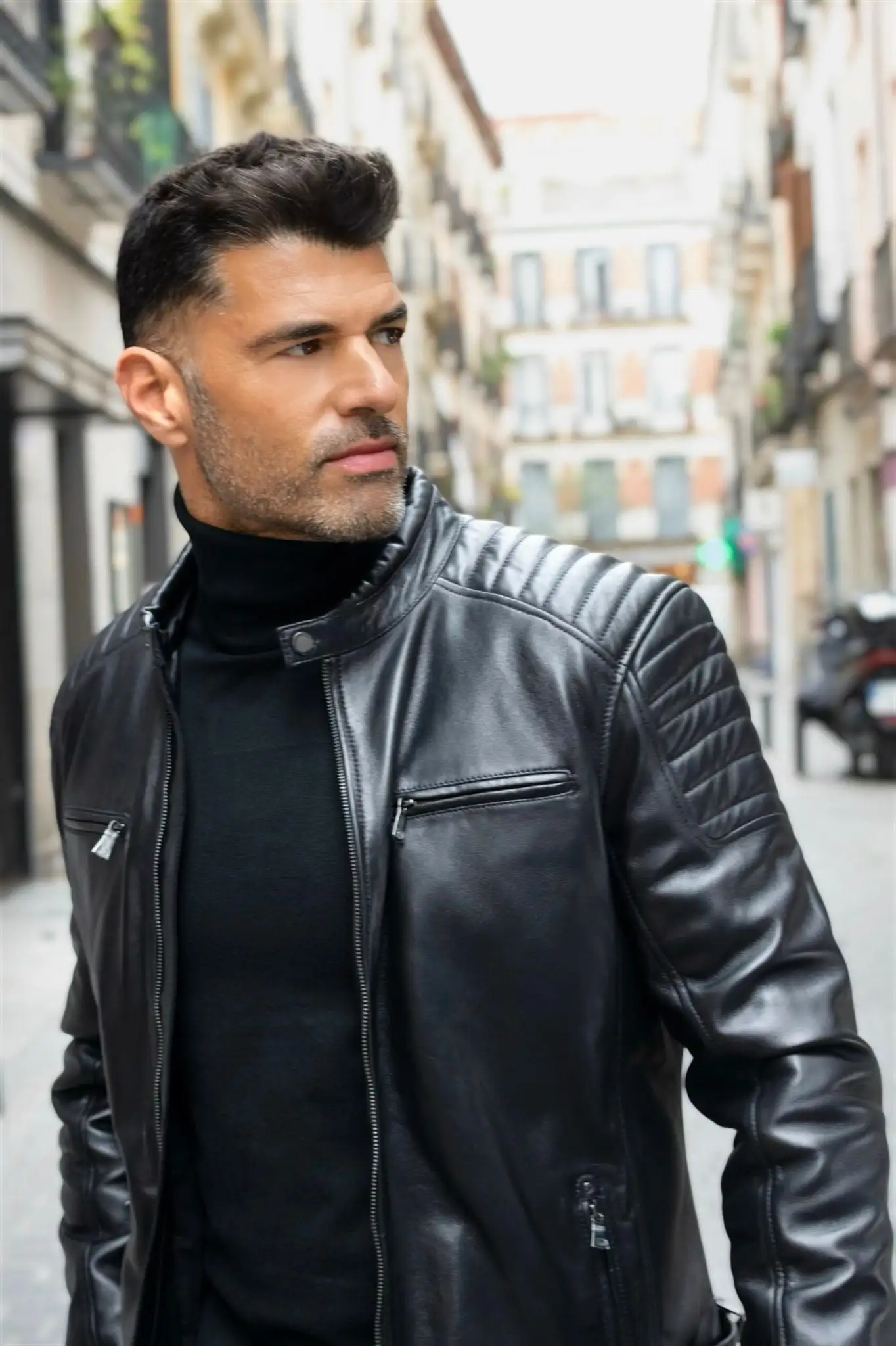 Biker leather hunter - Image 2