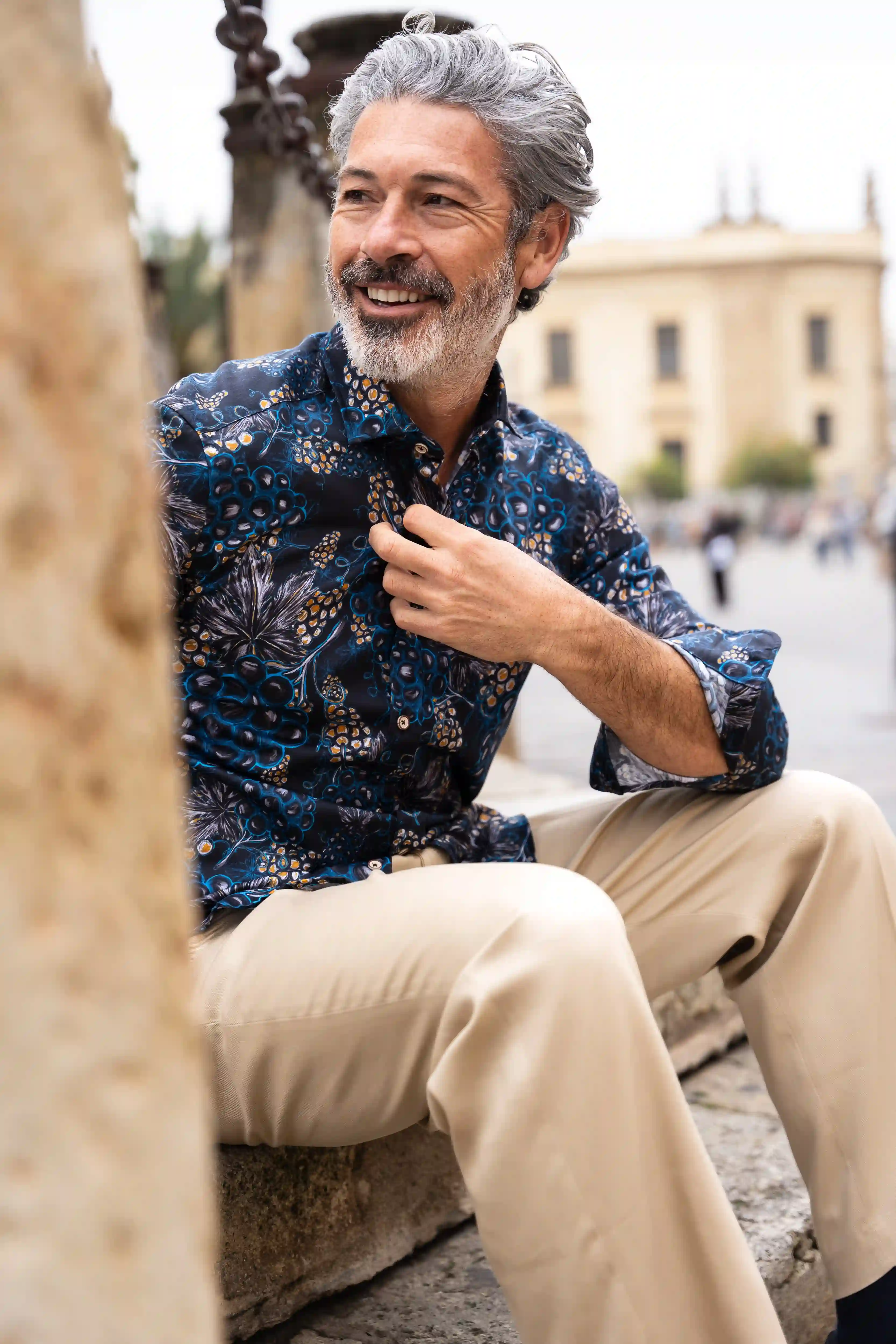 Camisa Monttesco racimos azul