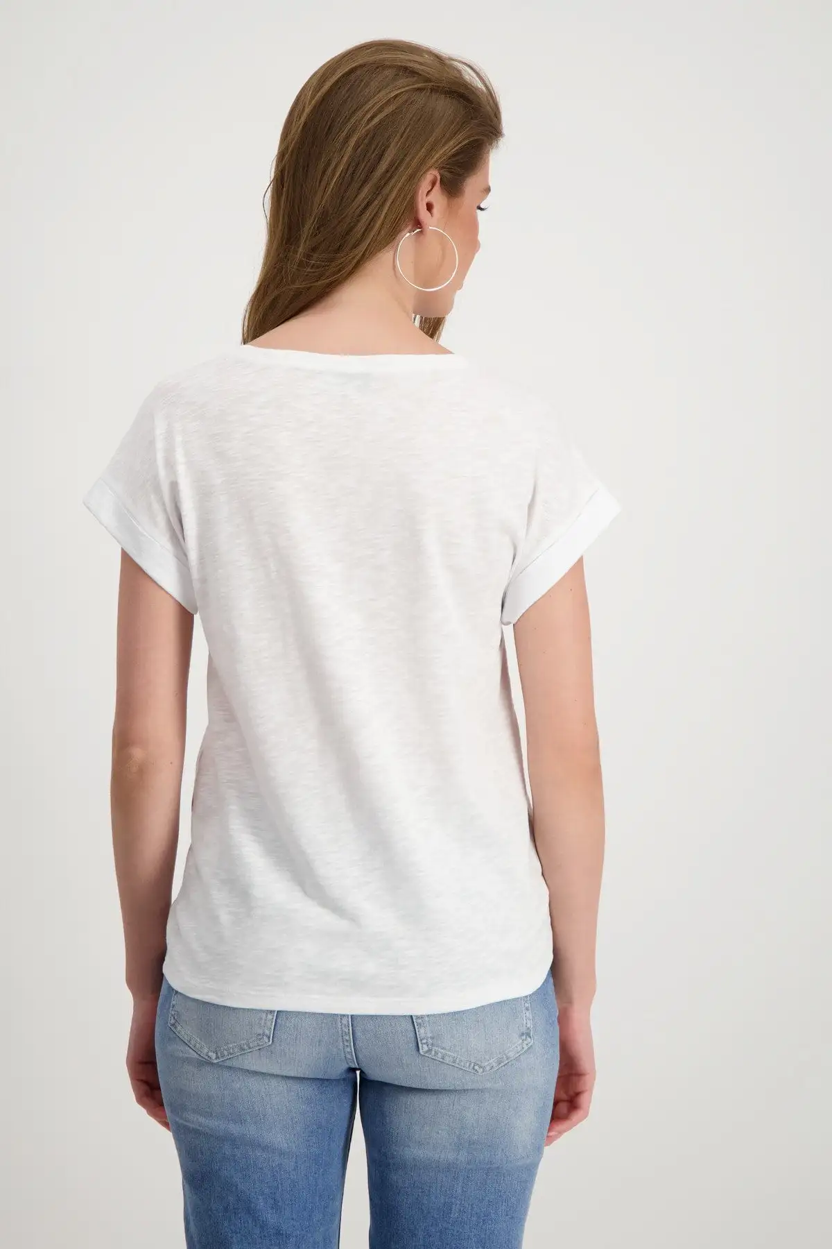Camiseta monari con escolta decorativa - Imagen 5