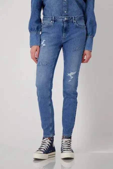 Monarch pants with embroidery