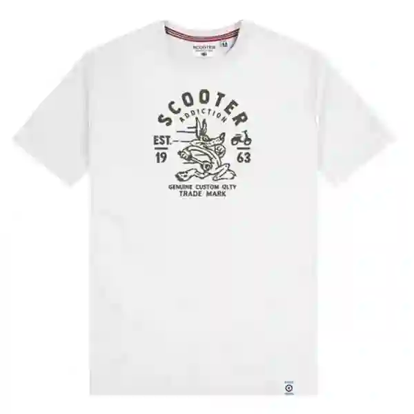 Corredor de scooter de camiseta