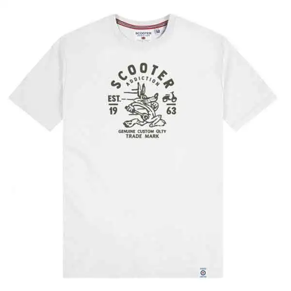 Corredor de scooter de camiseta