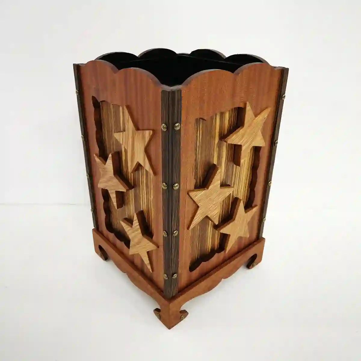 Caja de cuadrado estrellado