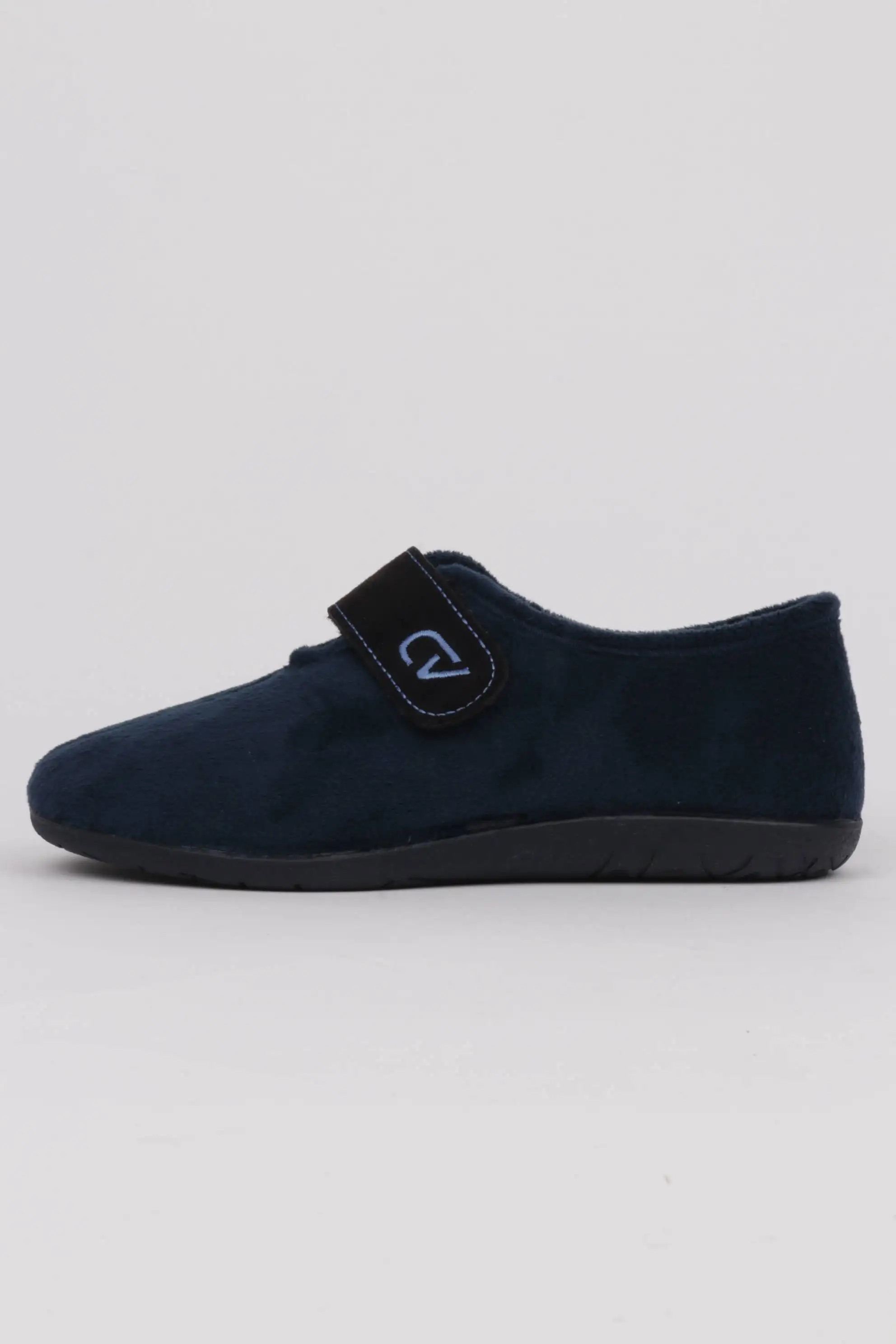 Zapatilla con velcro para hombre en color azul marino
