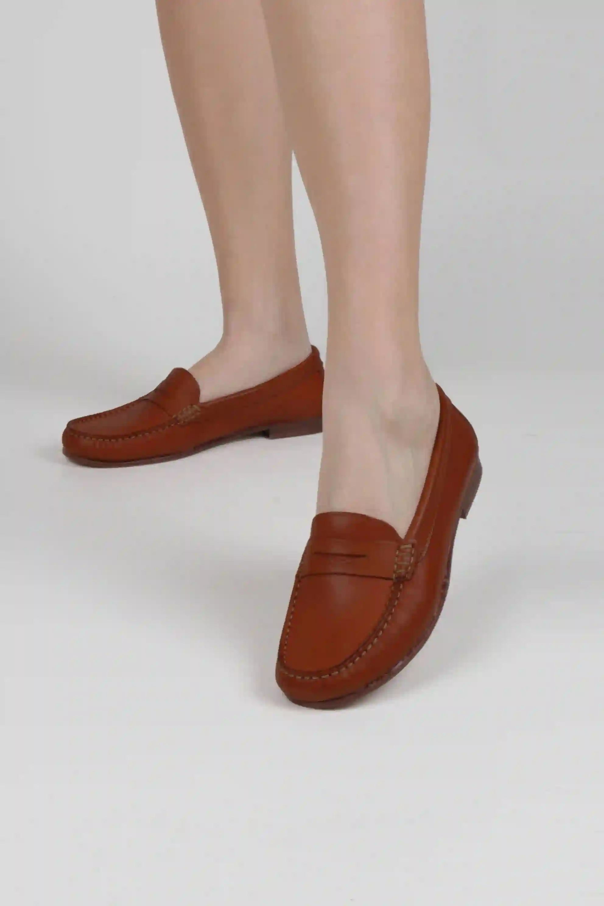 Zapato Mocasín Antifaz de Piel Color Camel
