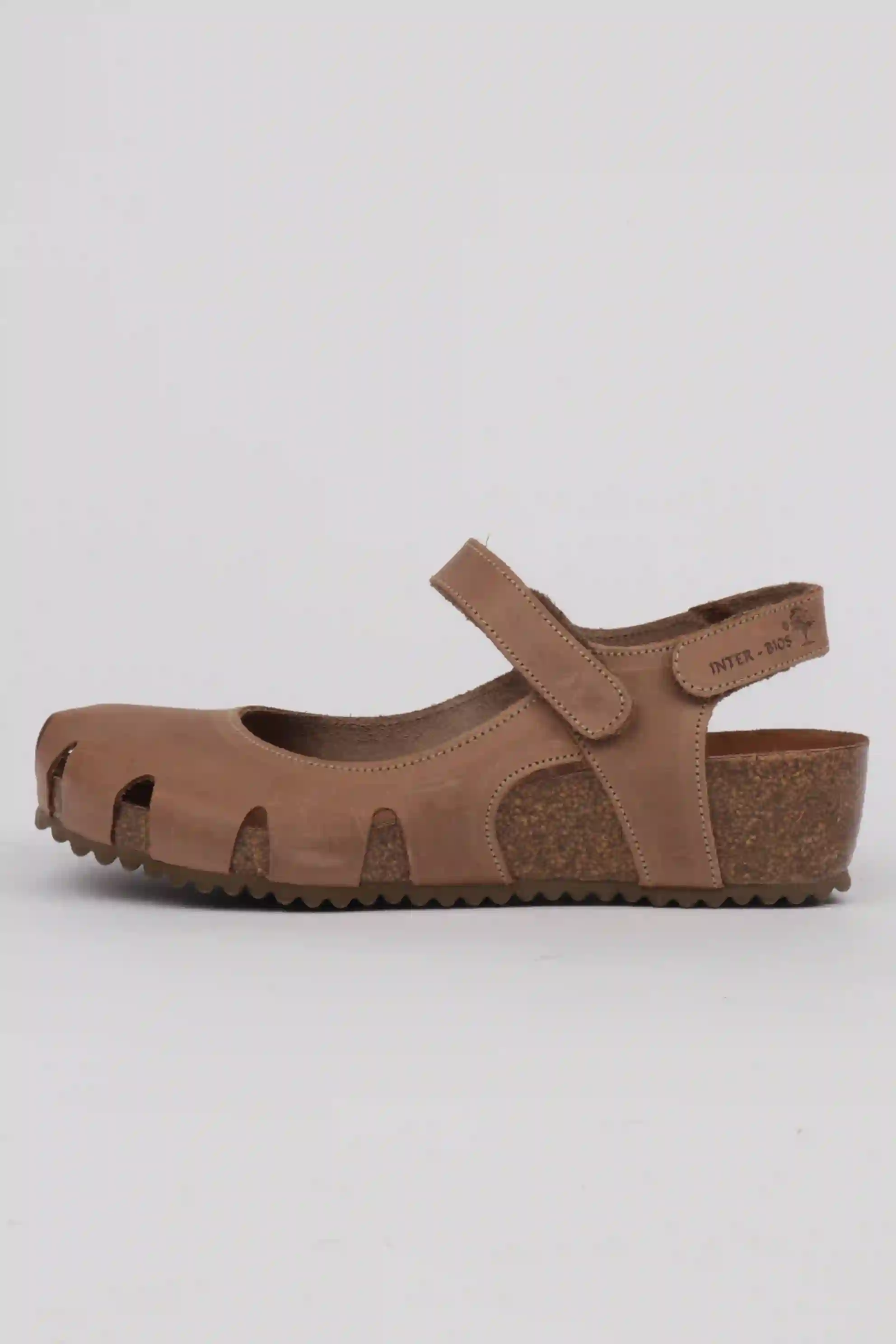 Sandalias Cuña Inter Bios Beige Cerrada Puntera