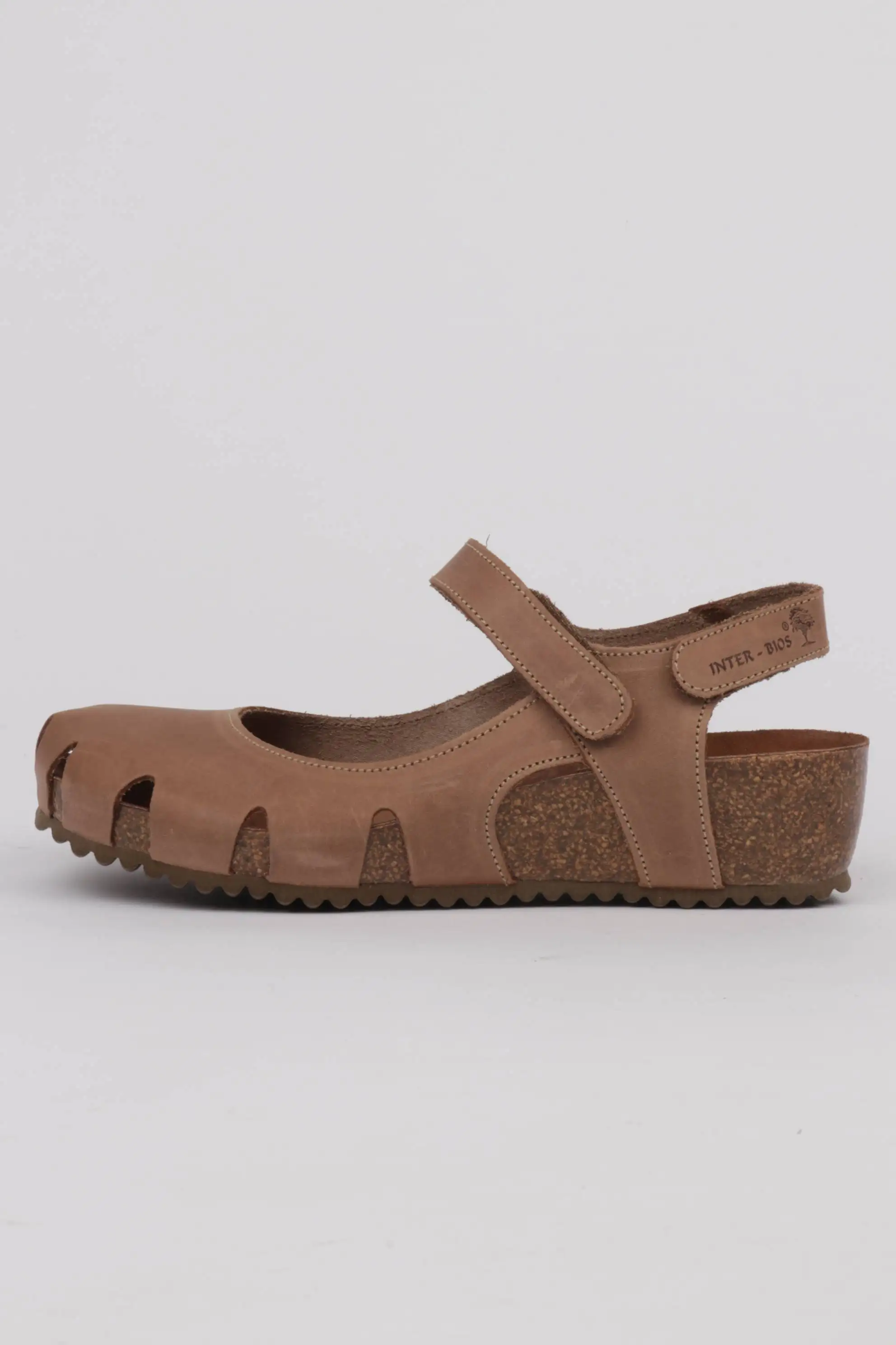 Sandalias Cuña Inter Bios Beige Cerrada Puntera
