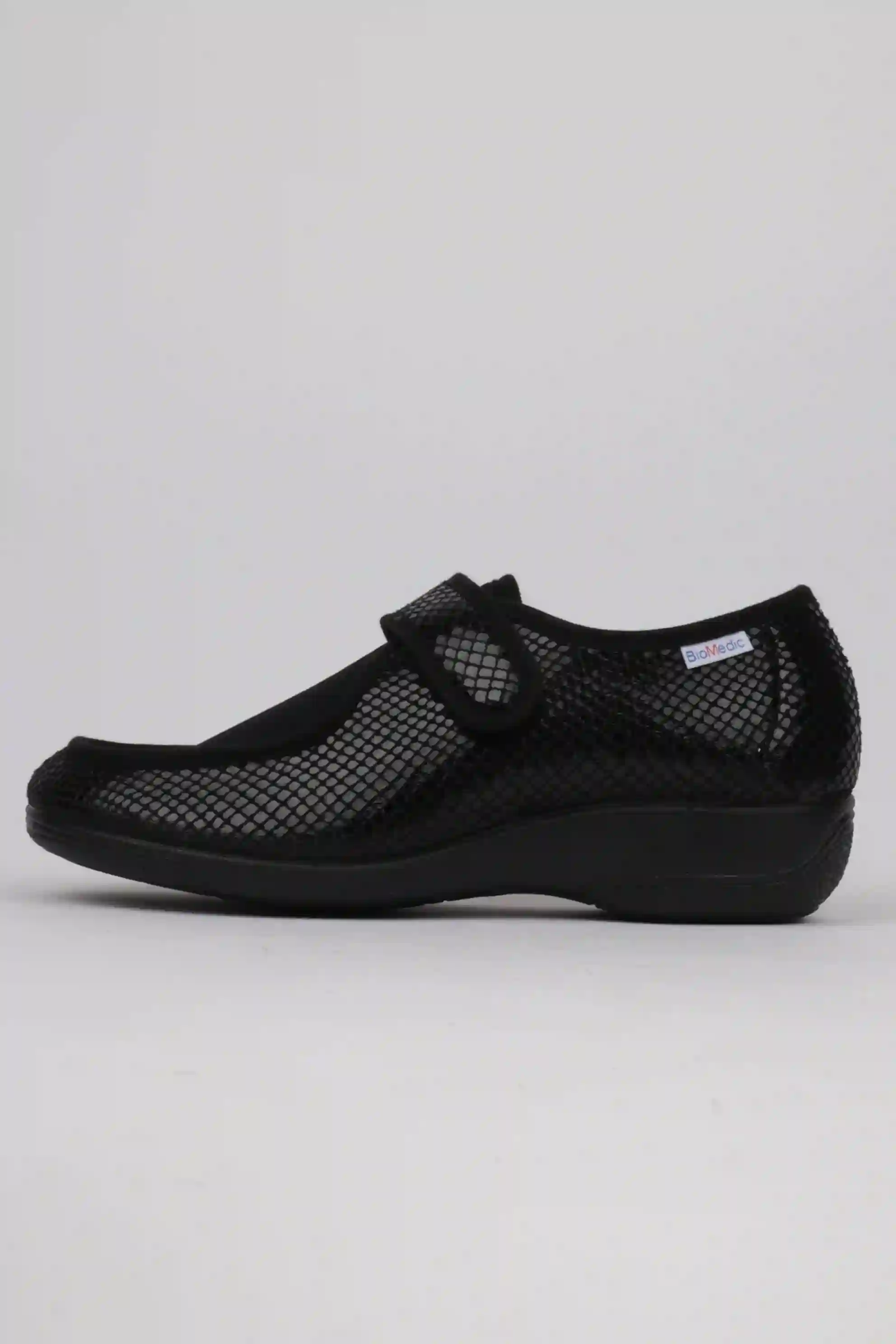 Zapatilla Ancho Especial Cabrera Biomedic® Licra Negra