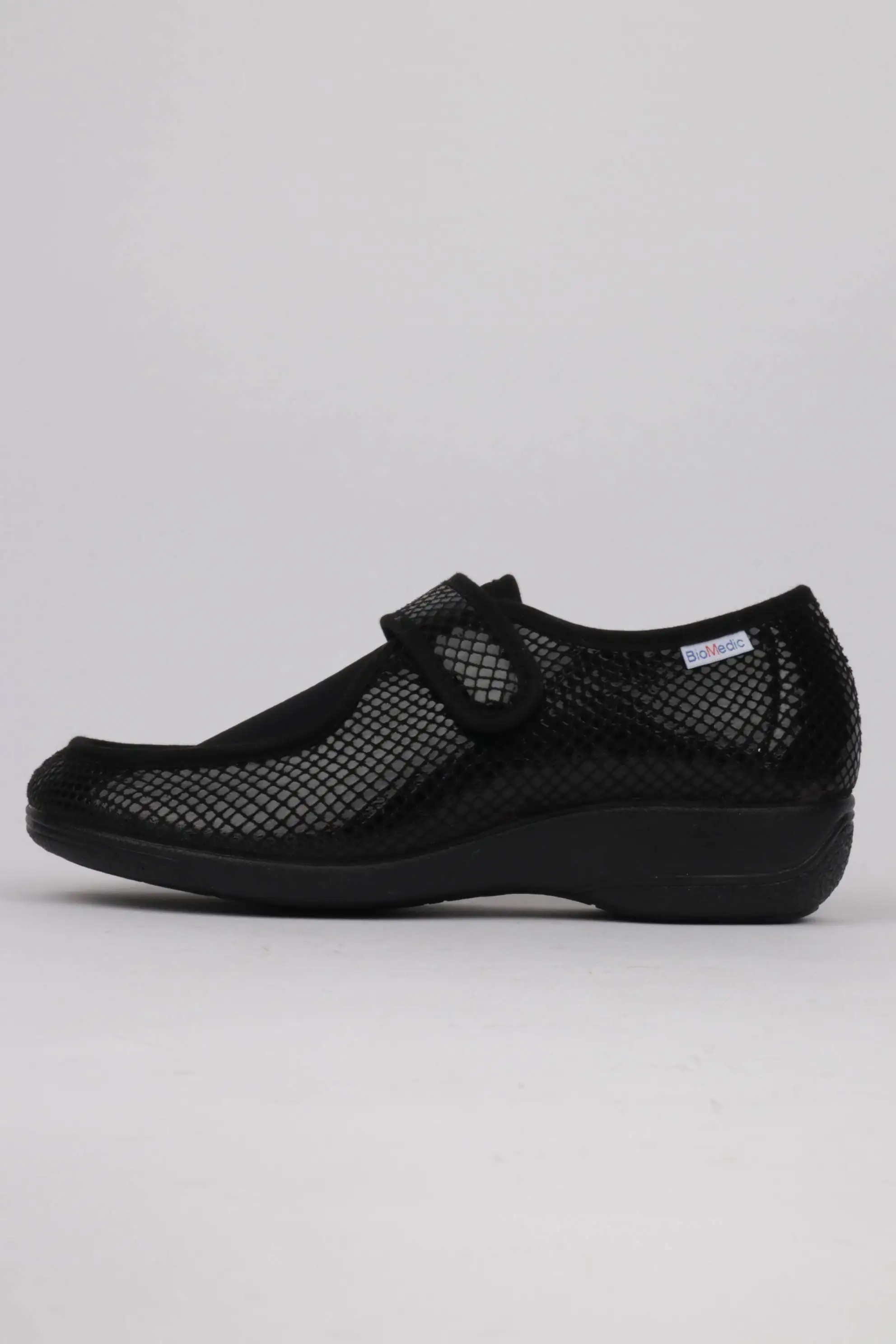Zapatilla ancho especial Cabrera BioMedic® licra negra