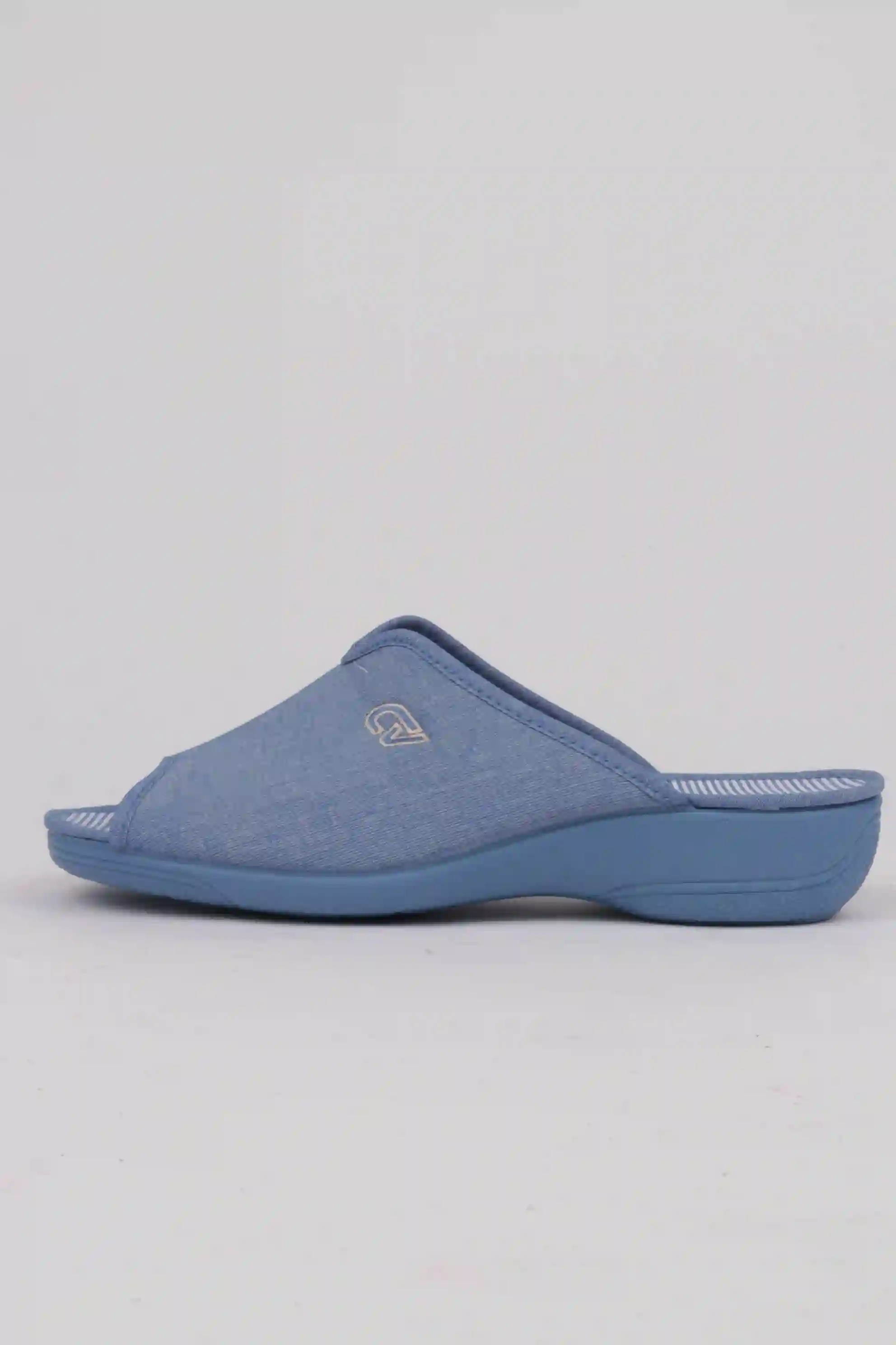 Zapatillas Cabrera Loneta Celeste Con Cuña