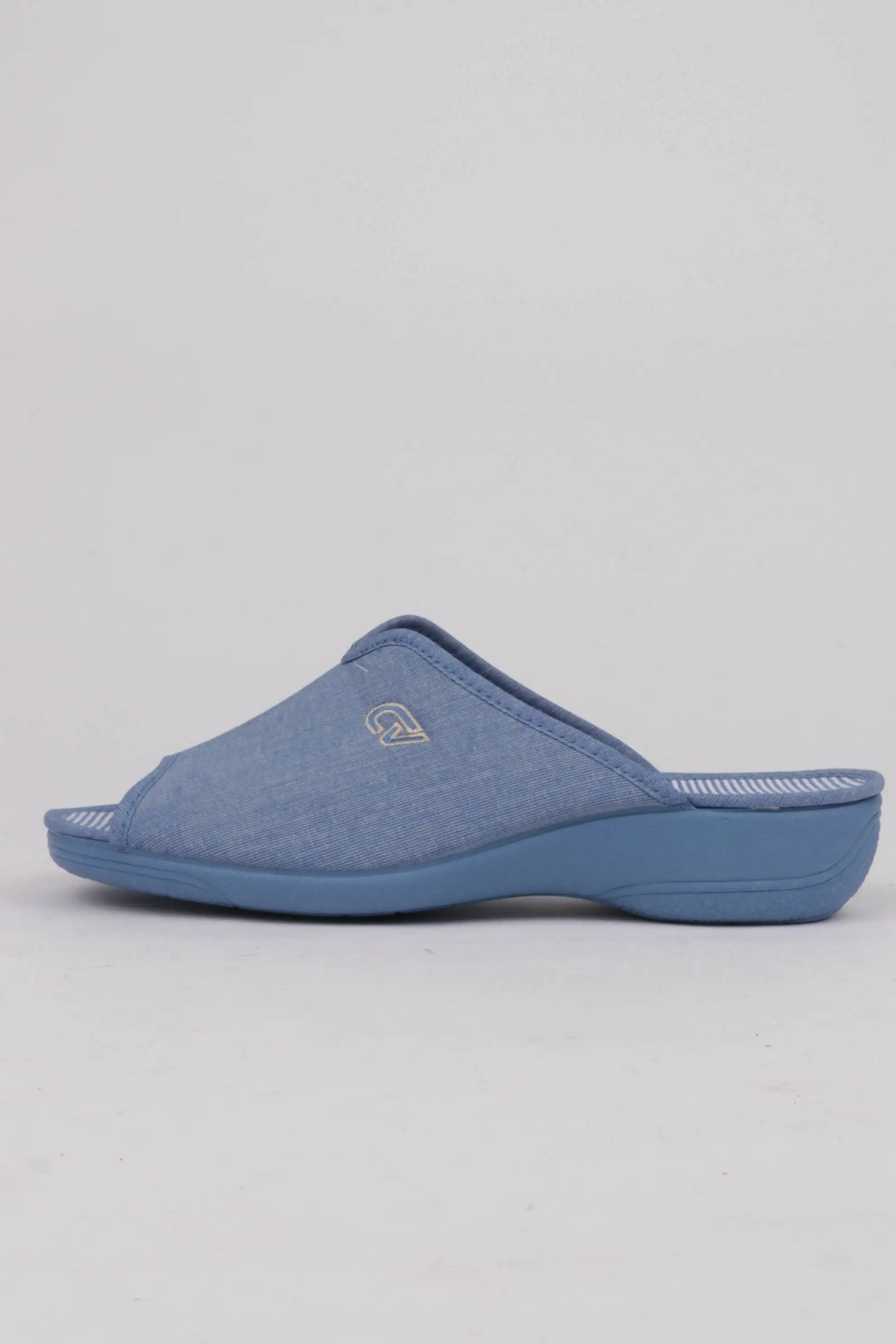 Zapatillas Cabrera Loneta Celeste Con Cuña