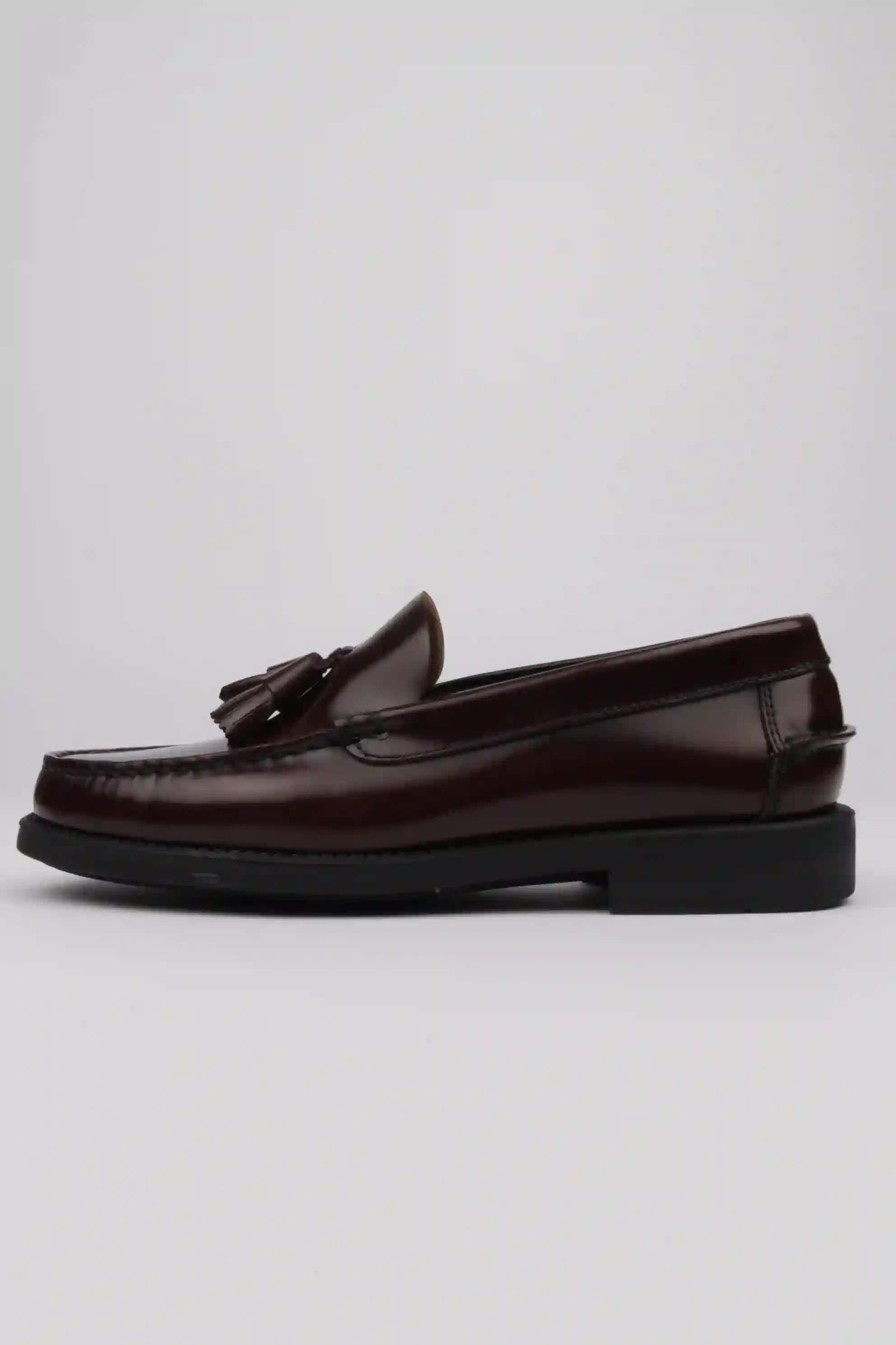 Zapatos Castellanos Burdeos Borlas Edward's Piso Goma