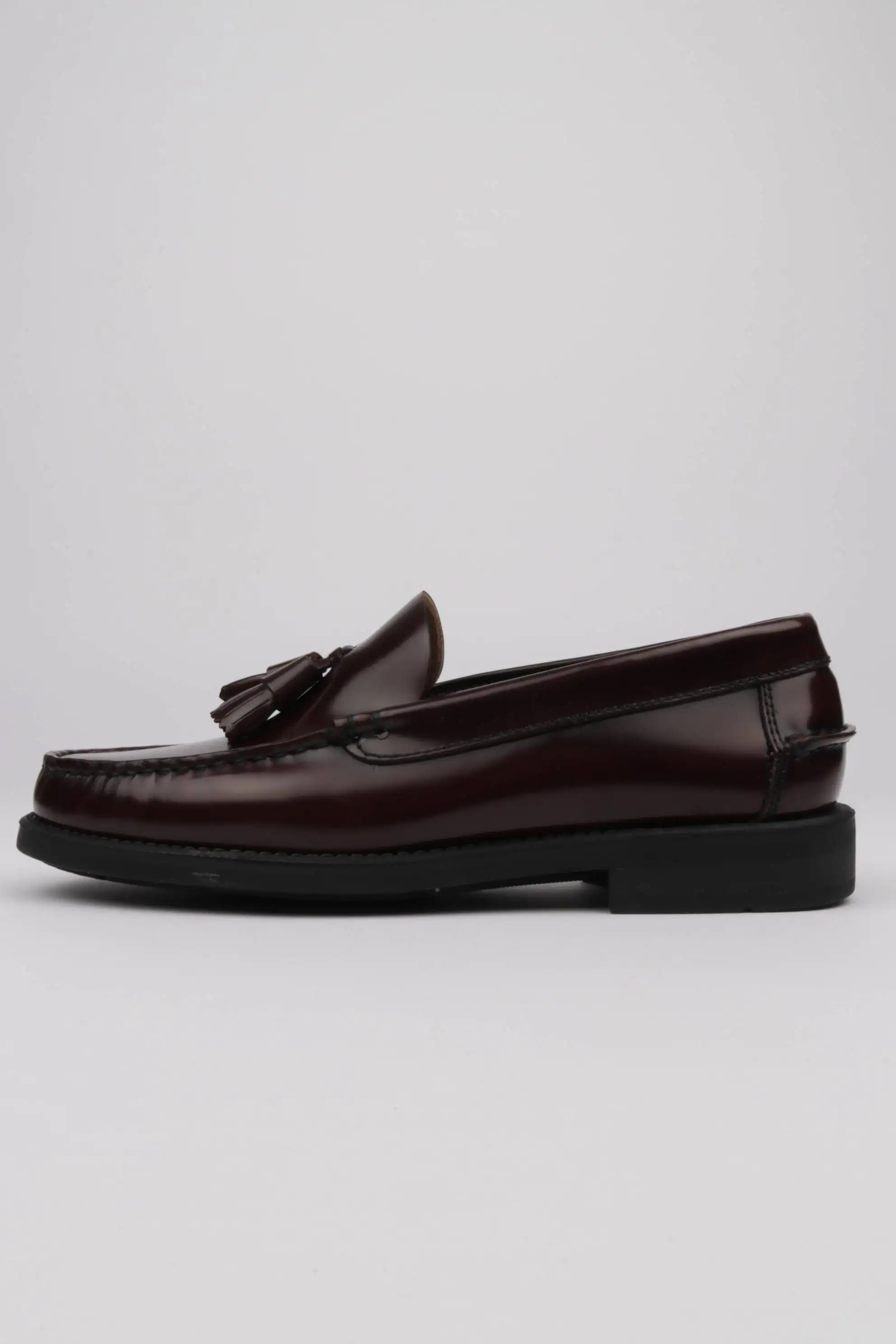Zapatos Castellanos Burdeos Borlas Edward's Piso Goma