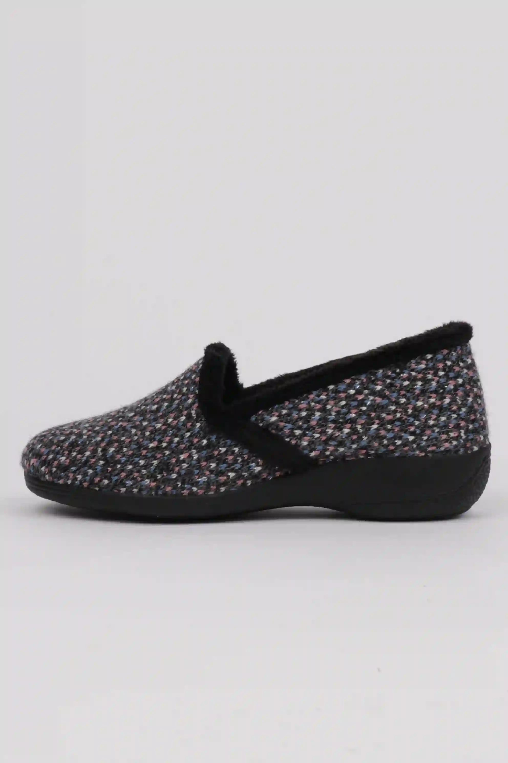 Zapatillas CUña Mujer Cerradas Color Negro