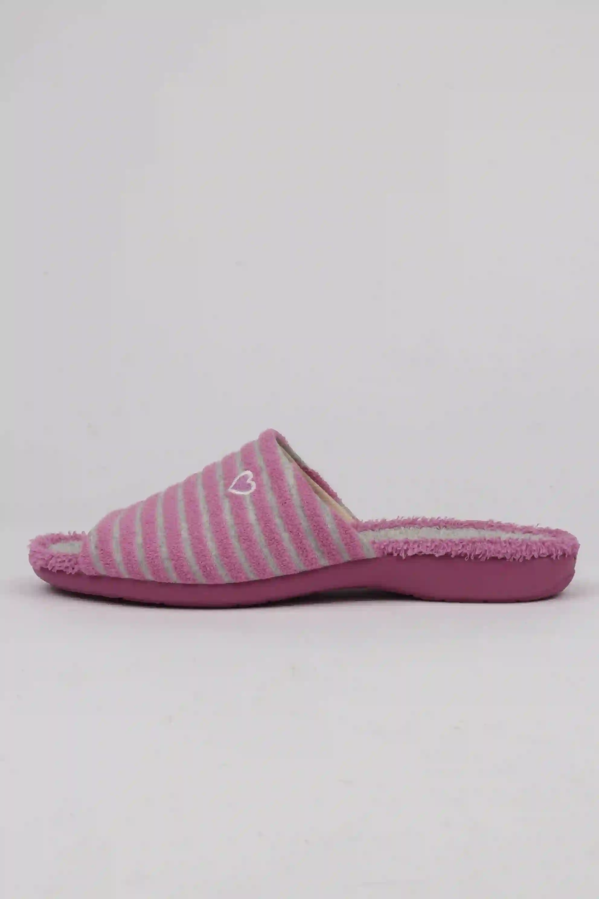 Zapatillas Casa Mujer Tejido Toalla Lila Detalle Corazón