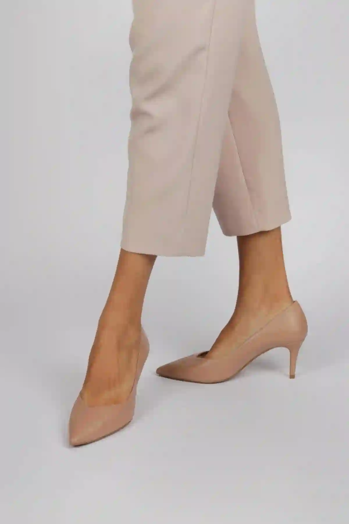 Zapatos de Salón Beige Escote Corazón