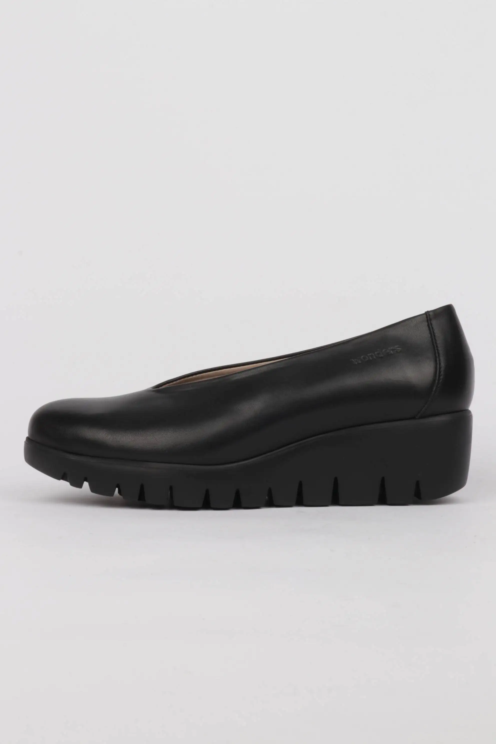 Zapatos Negros se pregunta C33100