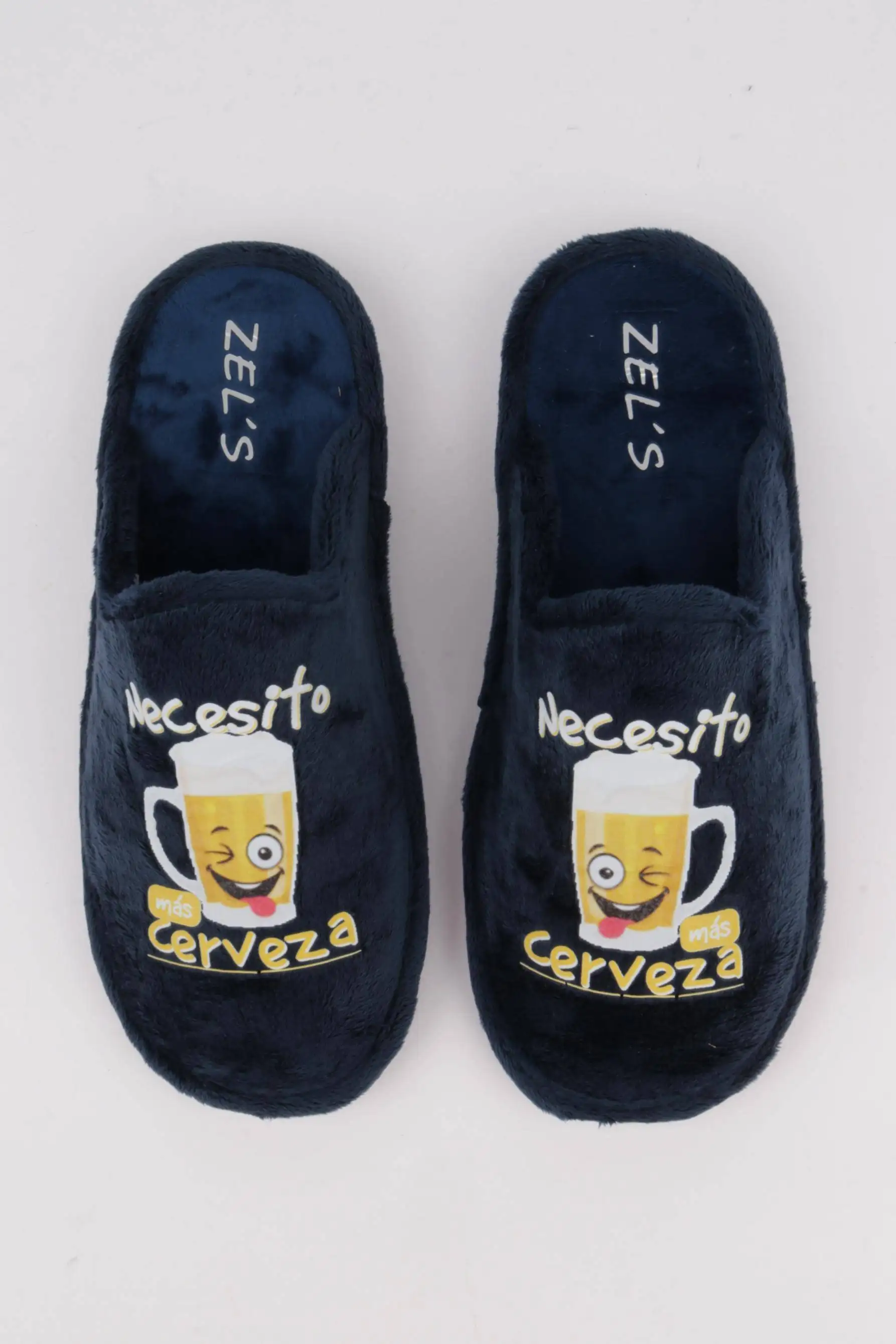 Zapatilla de Estar por Casa Hombre '' Necesito Cerveza "
