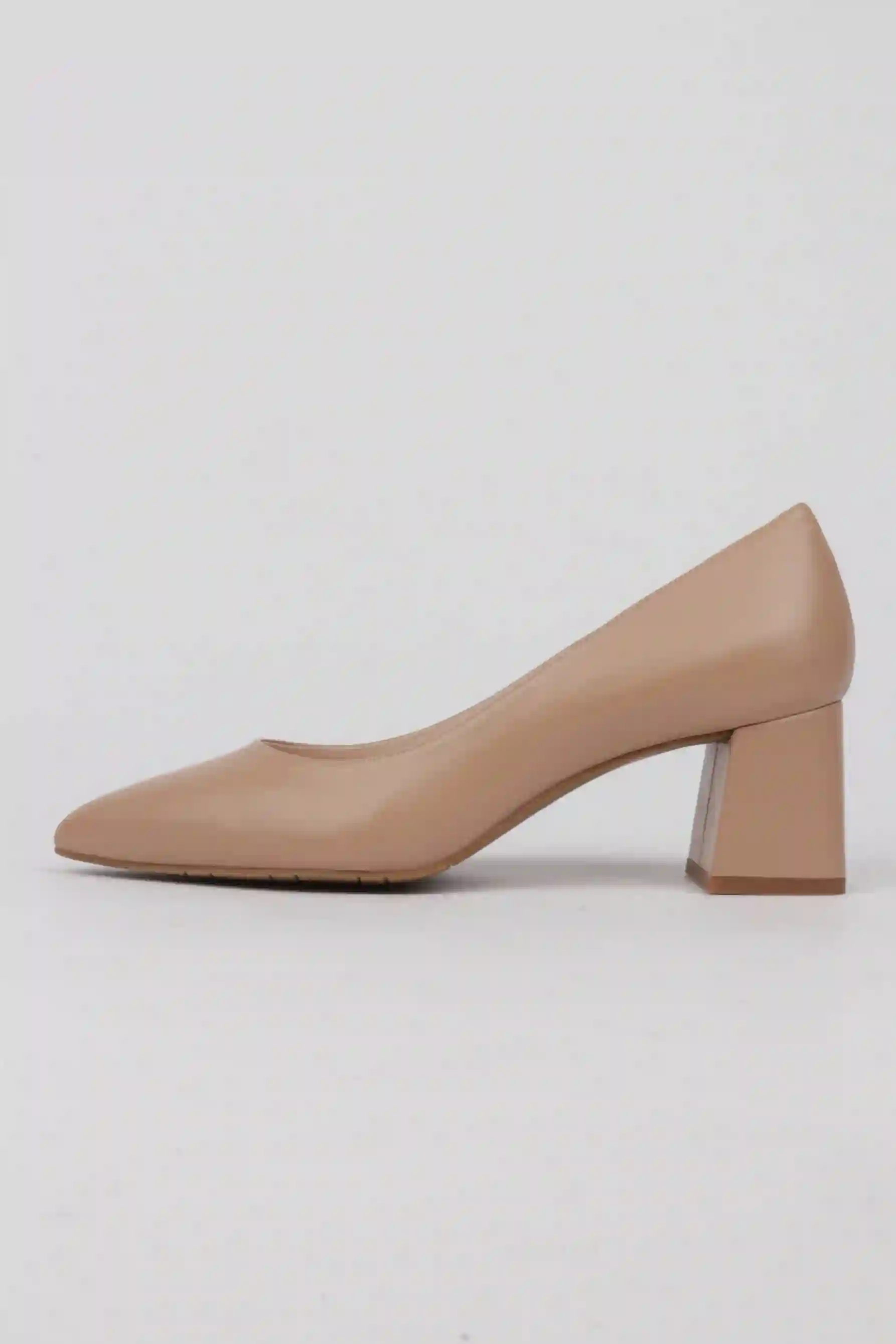 Zapatos Piel Nude Tacón Comodo