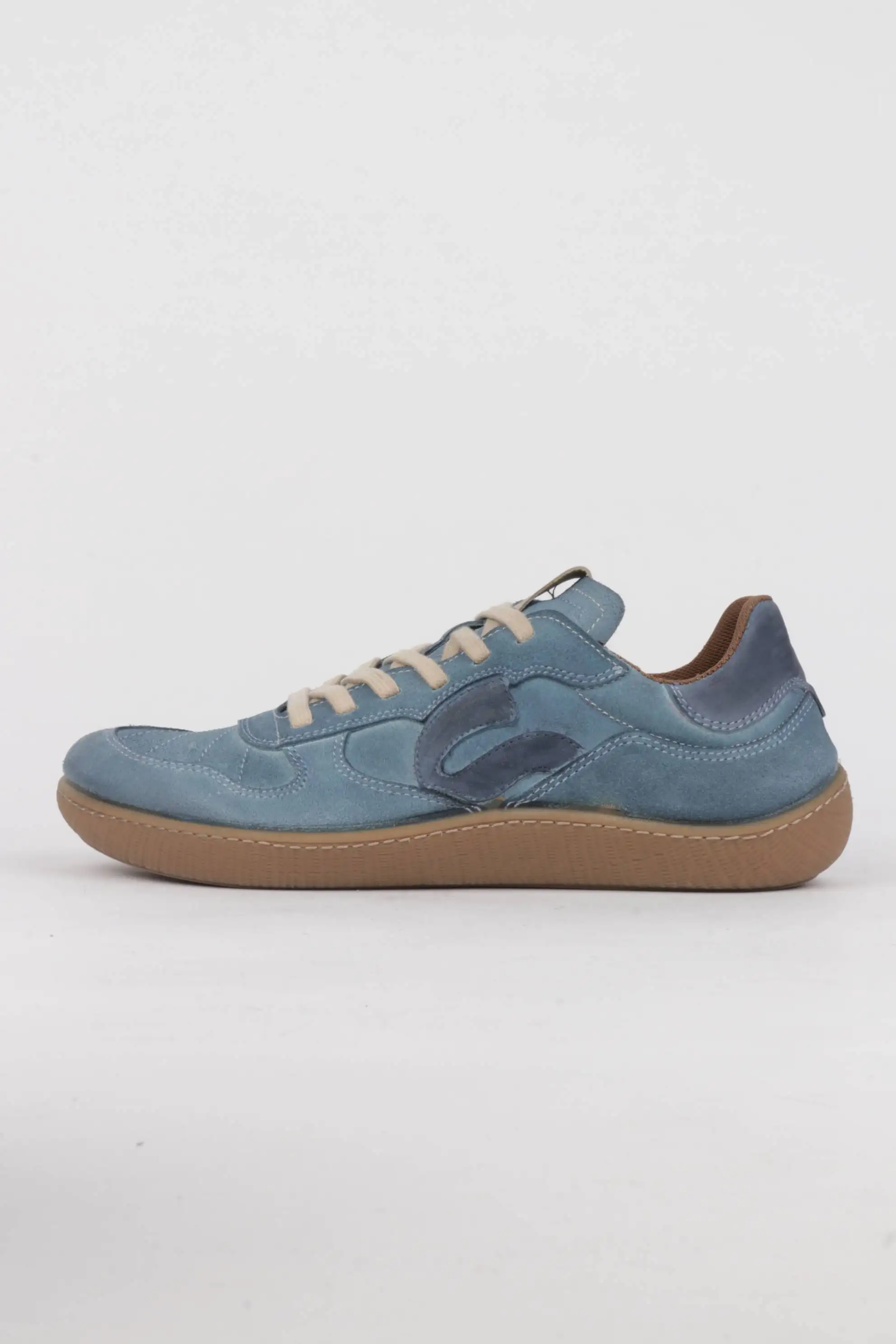Sunni Sabbi Tekari_017 Jeans | Deportivos azules descalzo hombre